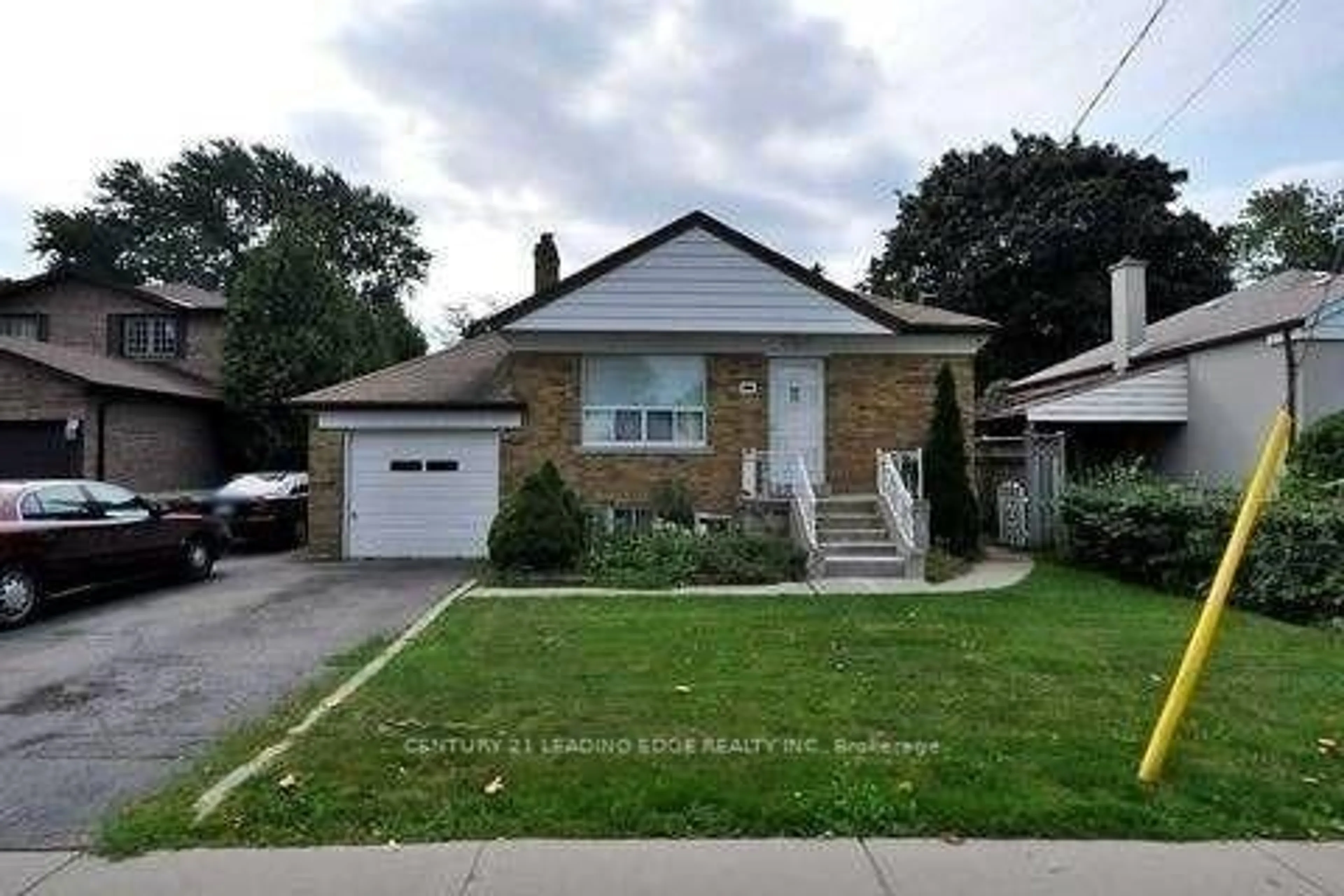 Home with brick exterior material, street for 195 Cameron Ave, Toronto Ontario M2N 1E6