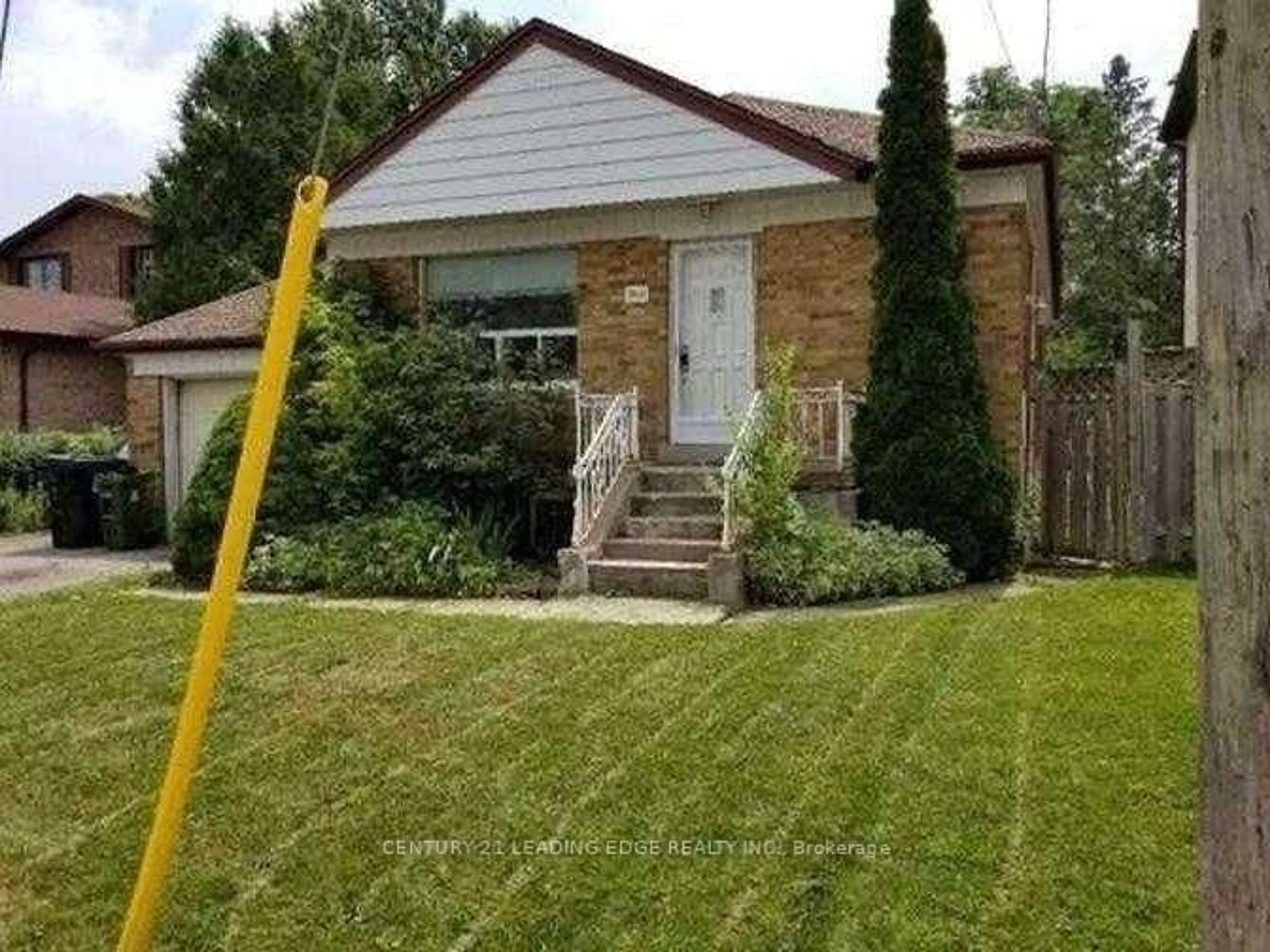 Home with brick exterior material, street for 195 Cameron Ave, Toronto Ontario M2N 1E6