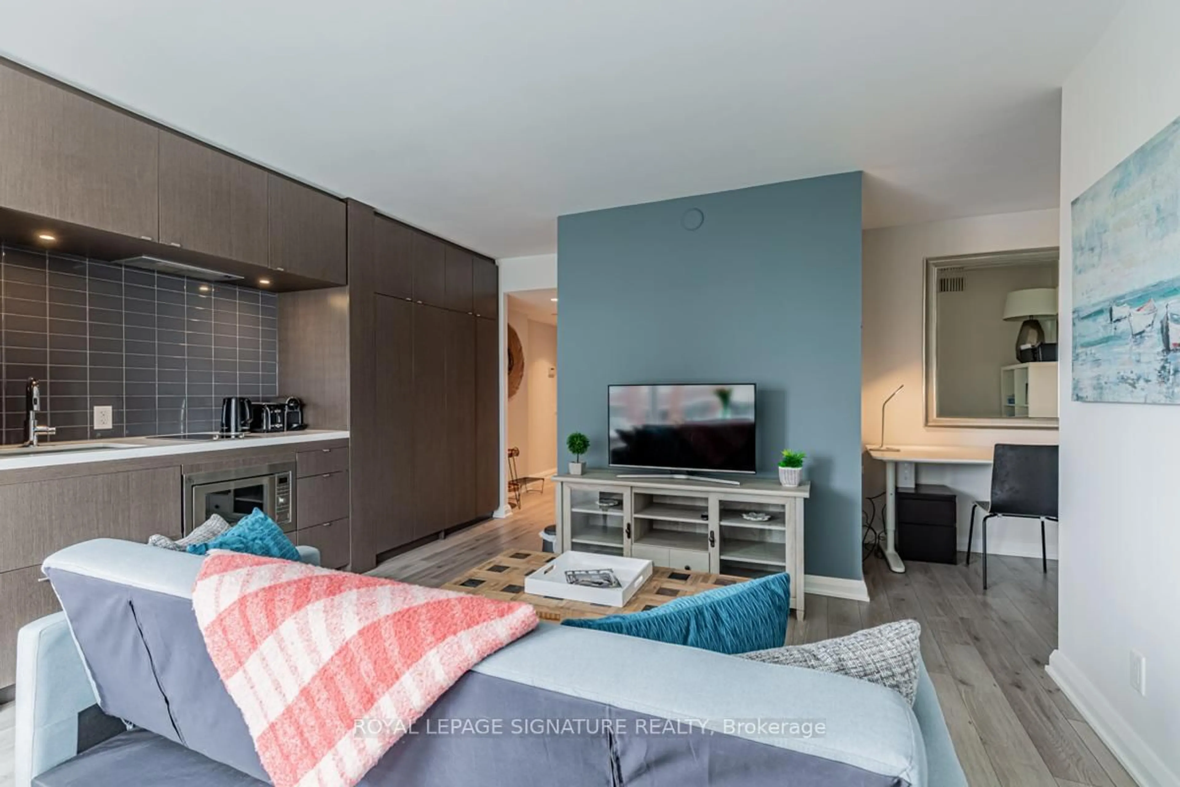 Living room with furniture, unknown for 155 Yorkville Ave #1814, Toronto Ontario M5R 0B4