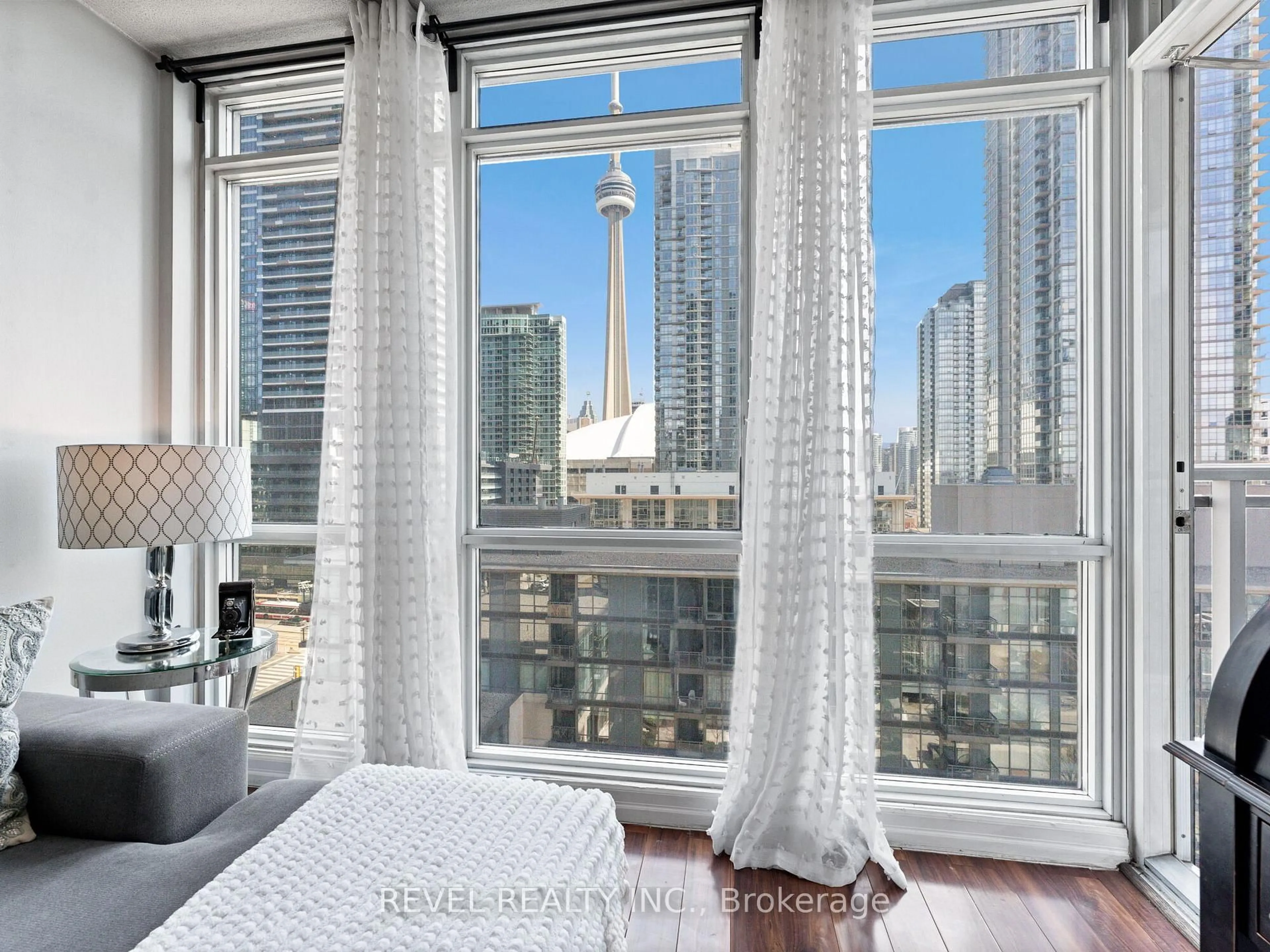 Unknown for 15 Fort York Blvd #1208, Toronto Ontario M5V 3Y4