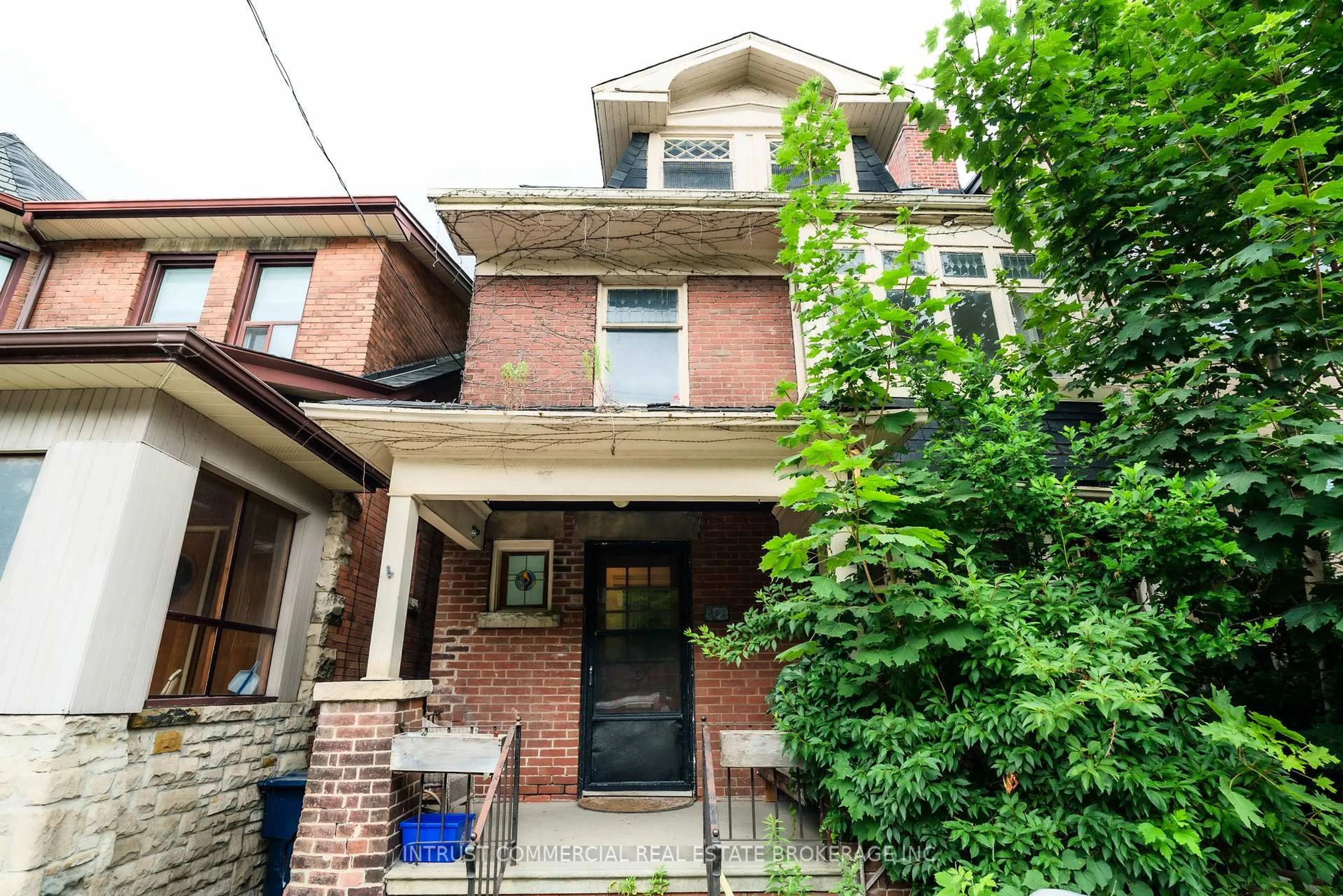 Home with brick exterior material, street for 382 Spadina Rd, Toronto Ontario M5P 2V9