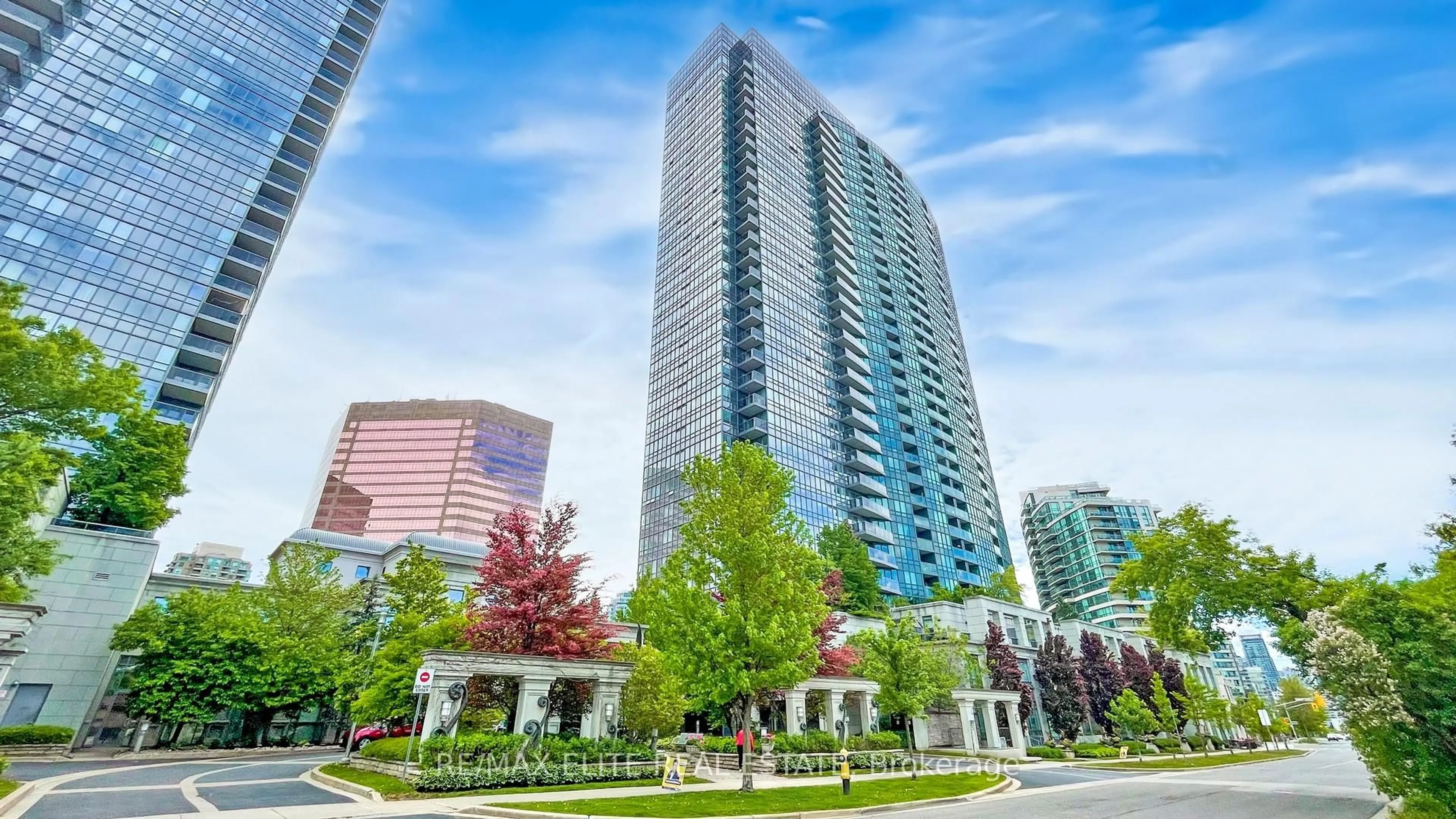 Unknown for 15 Greenview Ave #2413, Toronto Ontario M2M 4M7
