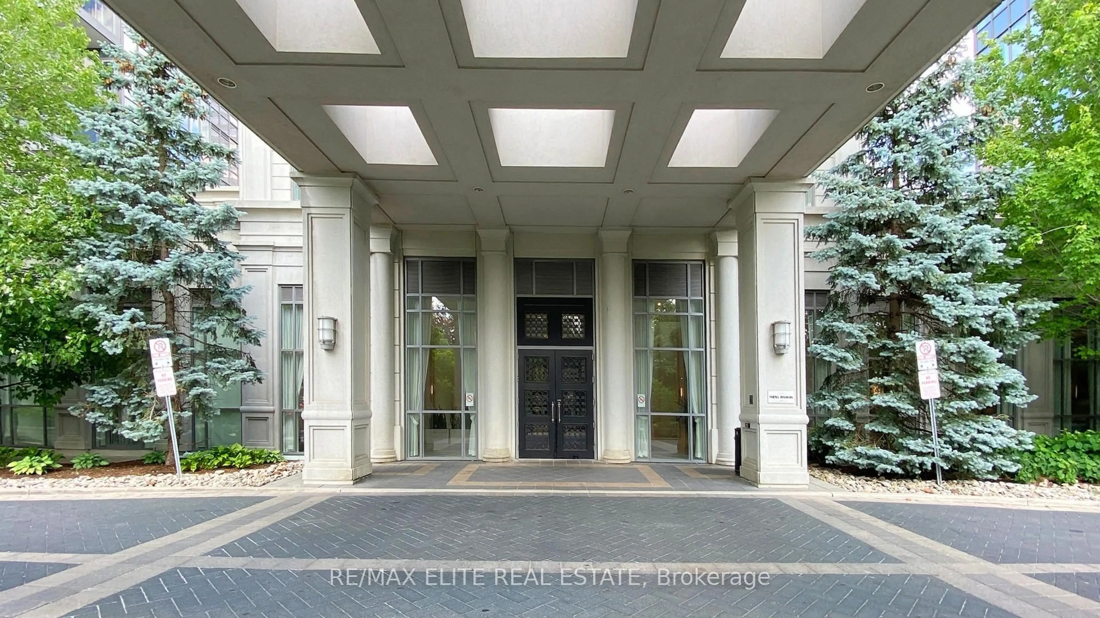 Indoor foyer for 15 Greenview Ave #2413, Toronto Ontario M2M 4M7