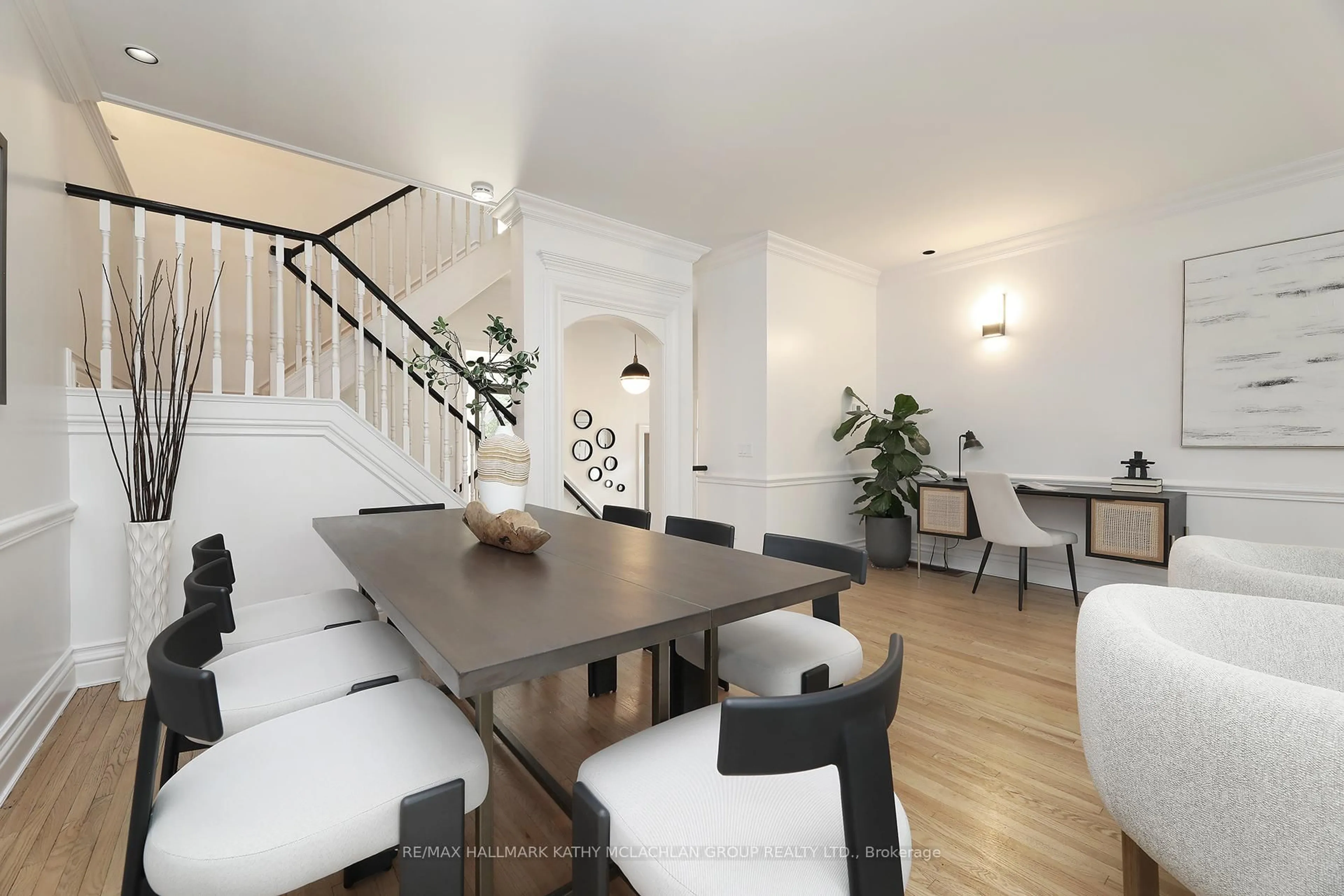 Dining room, unknown for 103 Cleveland St, Toronto Ontario M4S 2W4