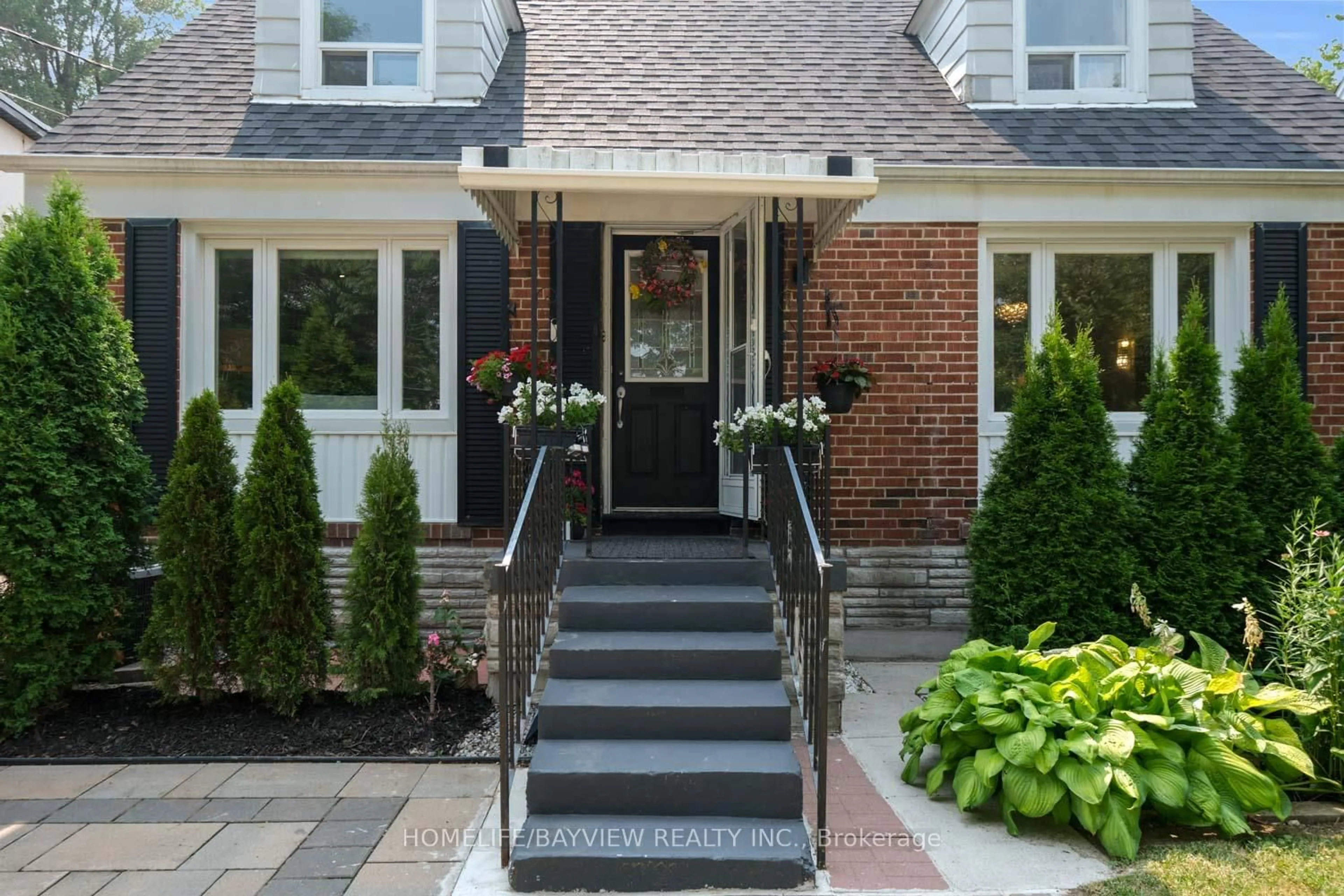 Unknown for 320 senlac Rd #320, Toronto Ontario M2R 1R1