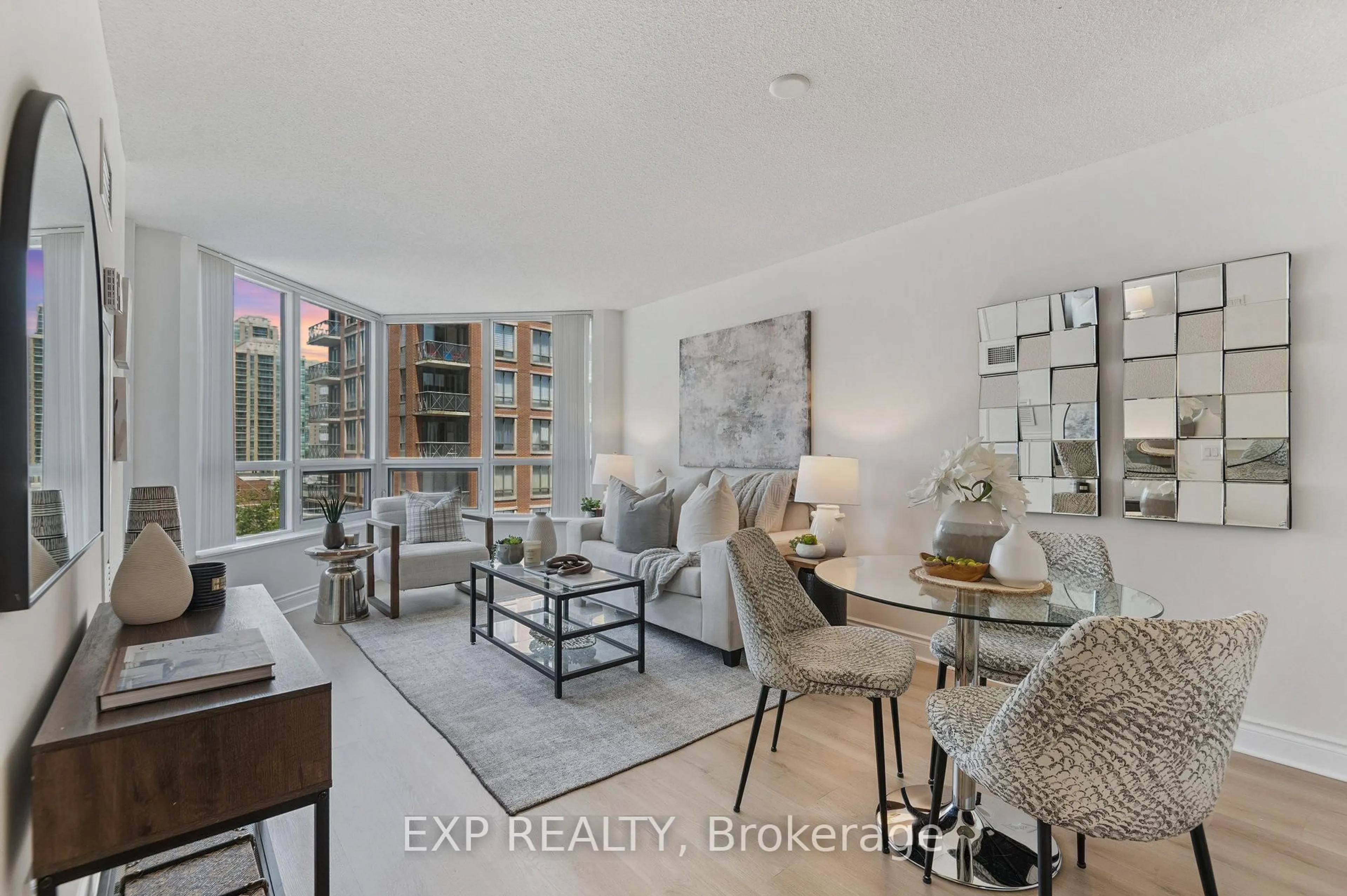 Living room with furniture, unknown for 500 Doris Ave #720, Toronto Ontario M2N 5R6