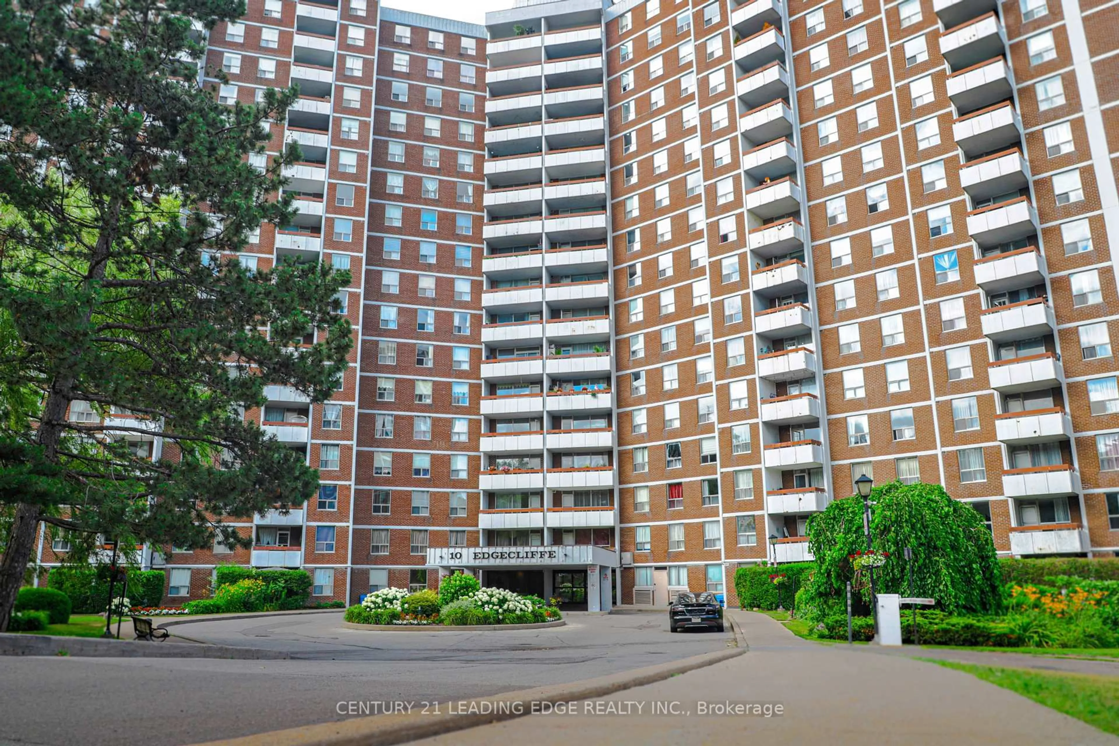 A pic from outside/outdoor area/front of a property/back of a property/a pic from drone, unknown for 10 Edgecliff Gfwy #617, Toronto Ontario M3C 3A3