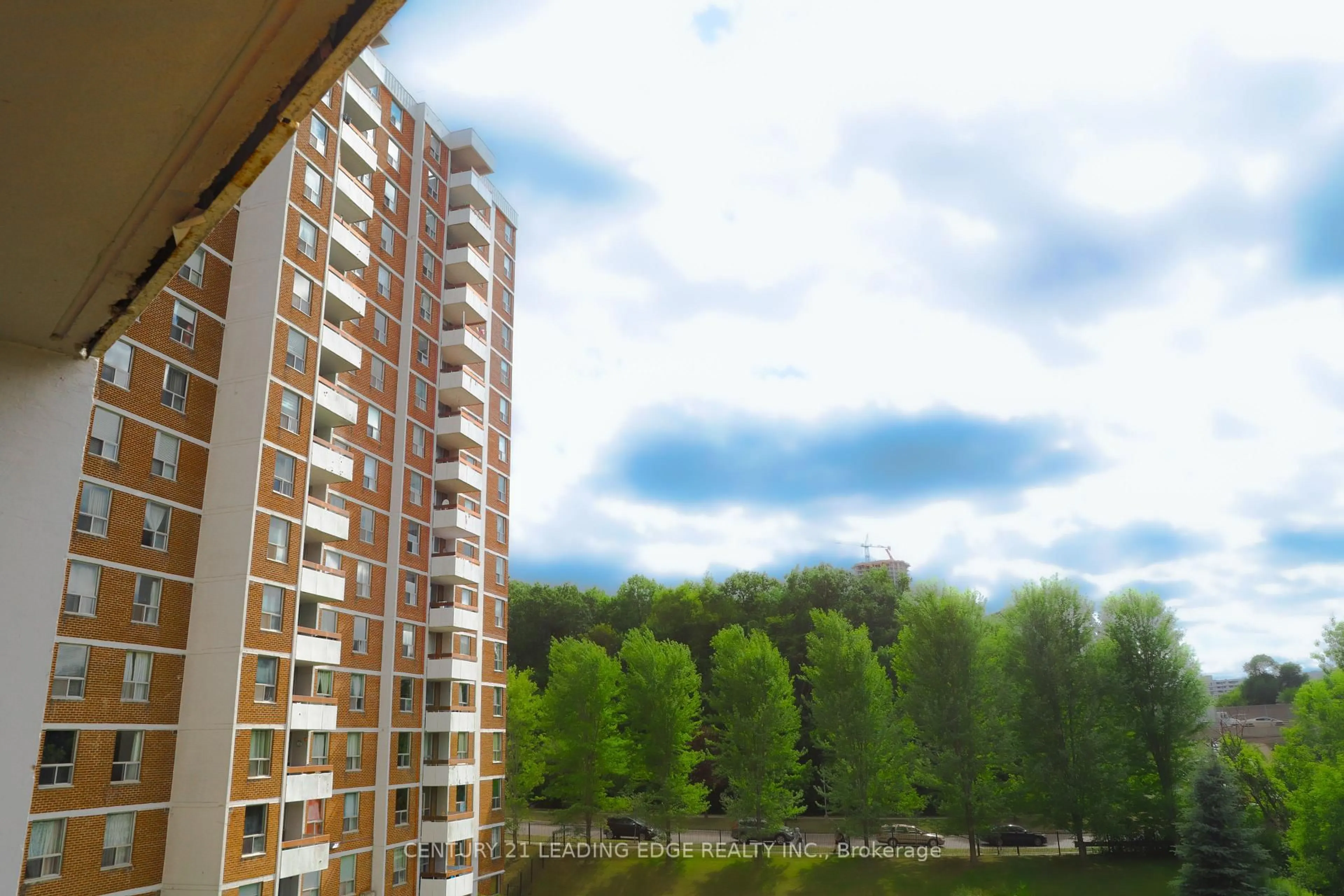 Unknown for 10 Edgecliff Gfwy #617, Toronto Ontario M3C 3A3
