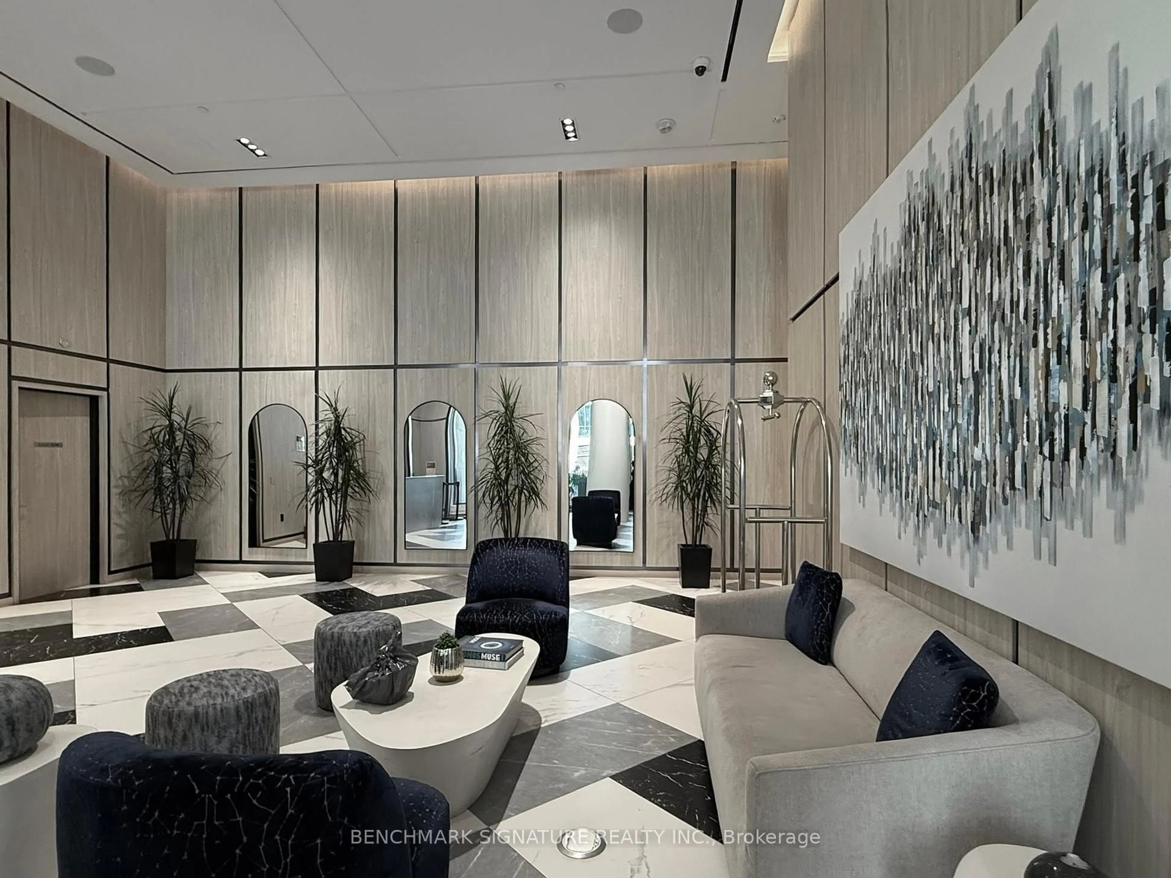 Lobby for 395 Bloor St #3705, Toronto Ontario M4W 0B4