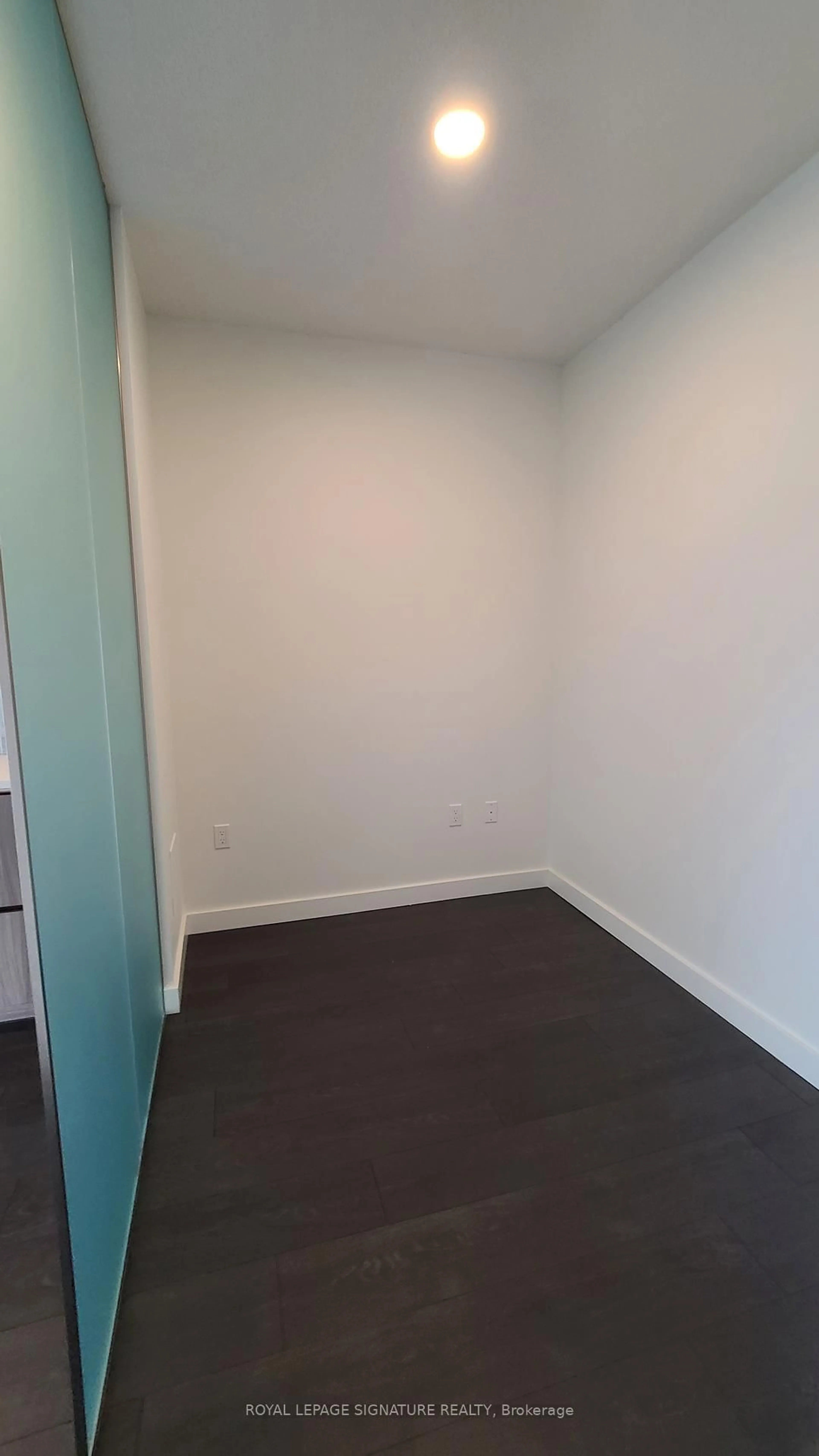 A pic of a room for 95 Mcmahon Dr #1507, Toronto Ontario M2K 0H2