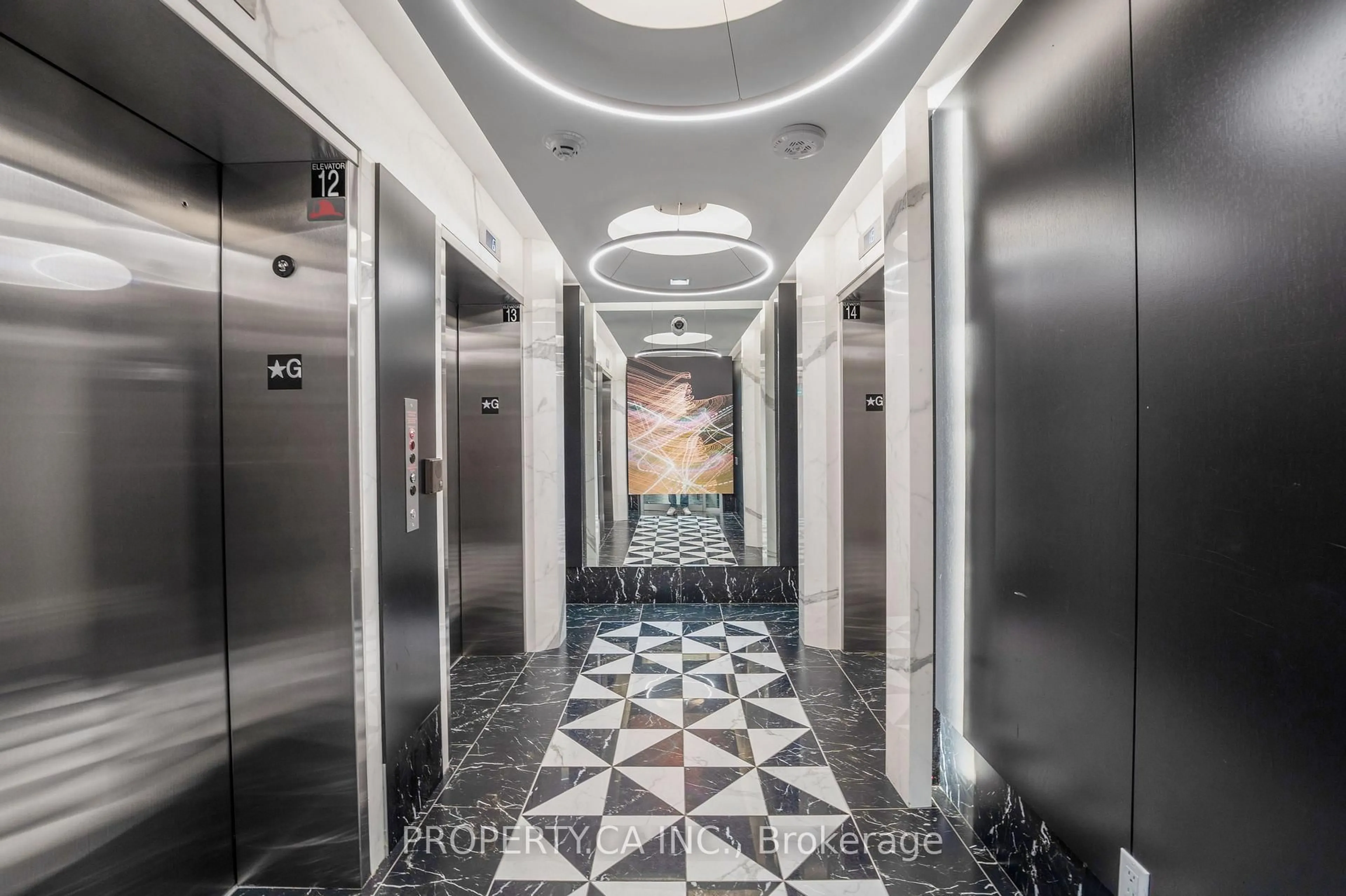 Indoor foyer for 60 Princess St #1524, Toronto Ontario M5A 2C7