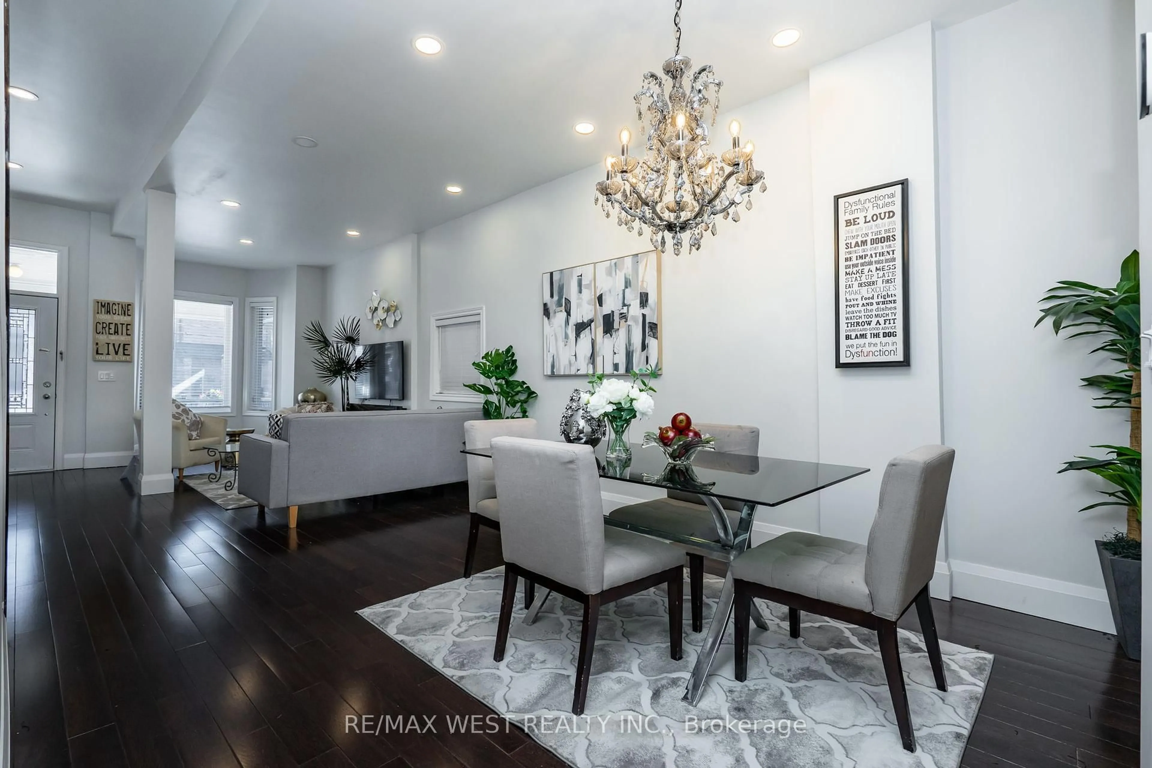 Dining room, wood/laminate floor for 540 Dufferin St, Toronto Ontario M6K 2A7