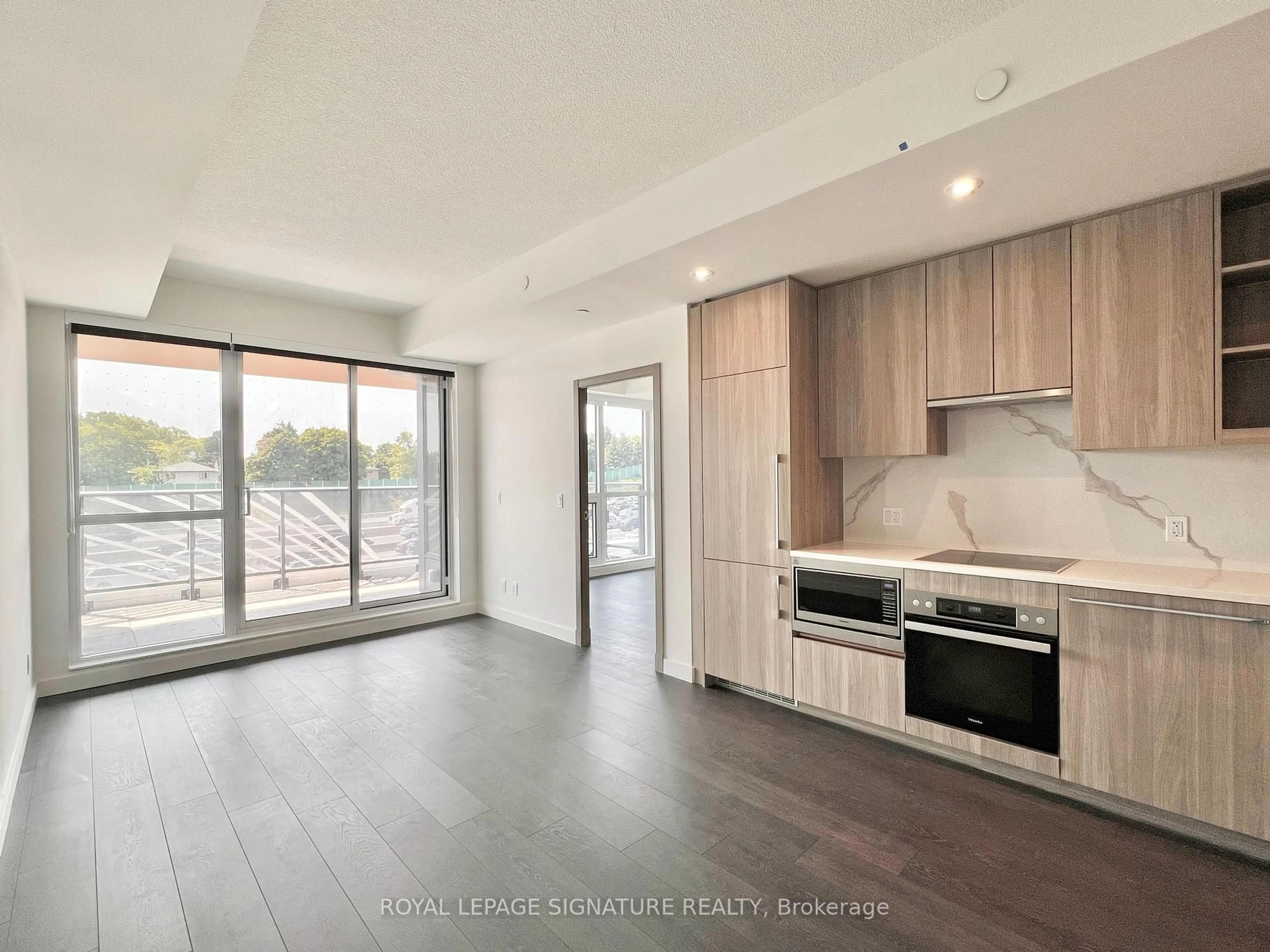 Open concept kitchen, unknown for 27 Mcmahon Dr #305, Toronto Ontario M2K 0J2