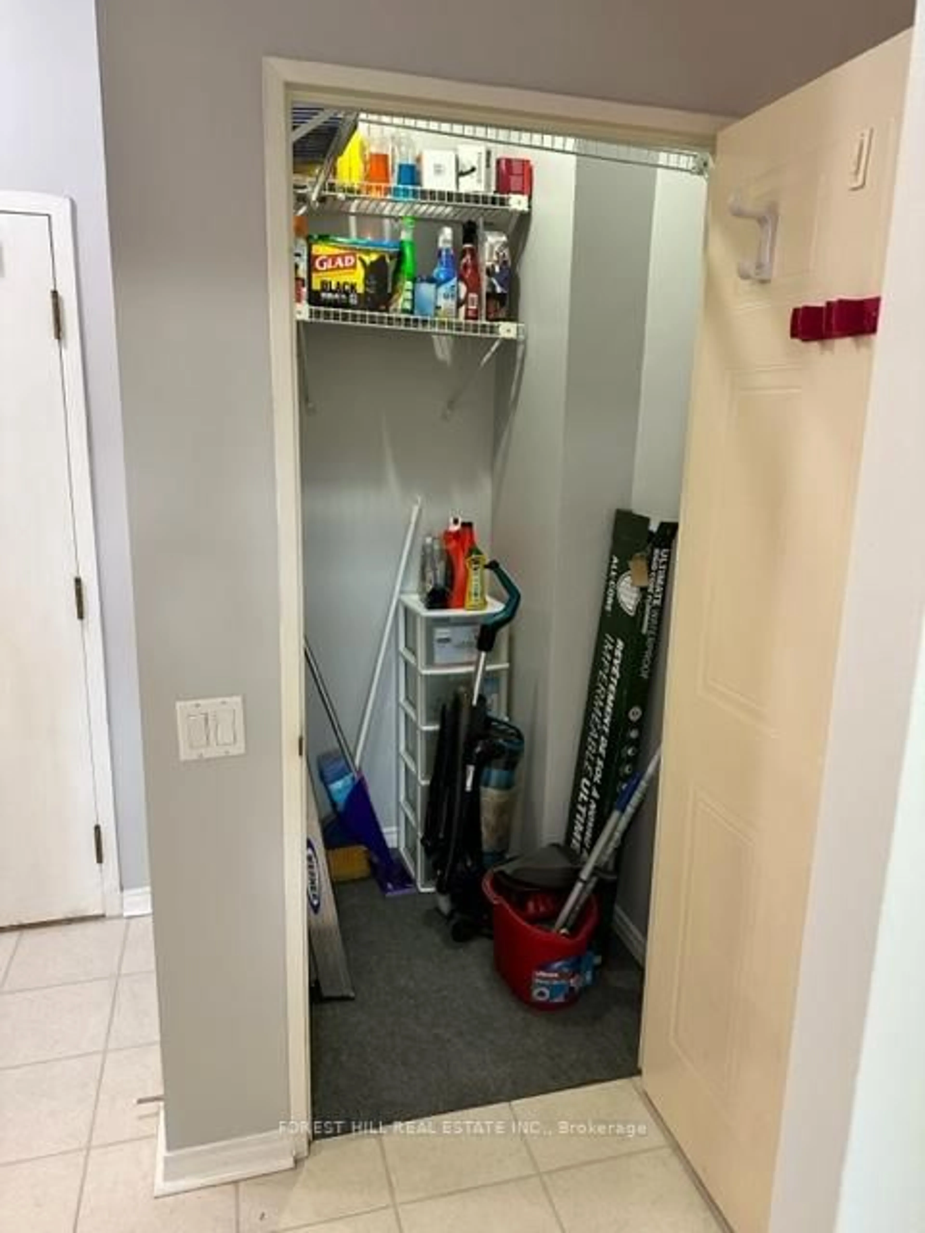 A pic of a room for 11 Thorncliffe Pk Dr #103, Toronto Ontario M4H 1P3