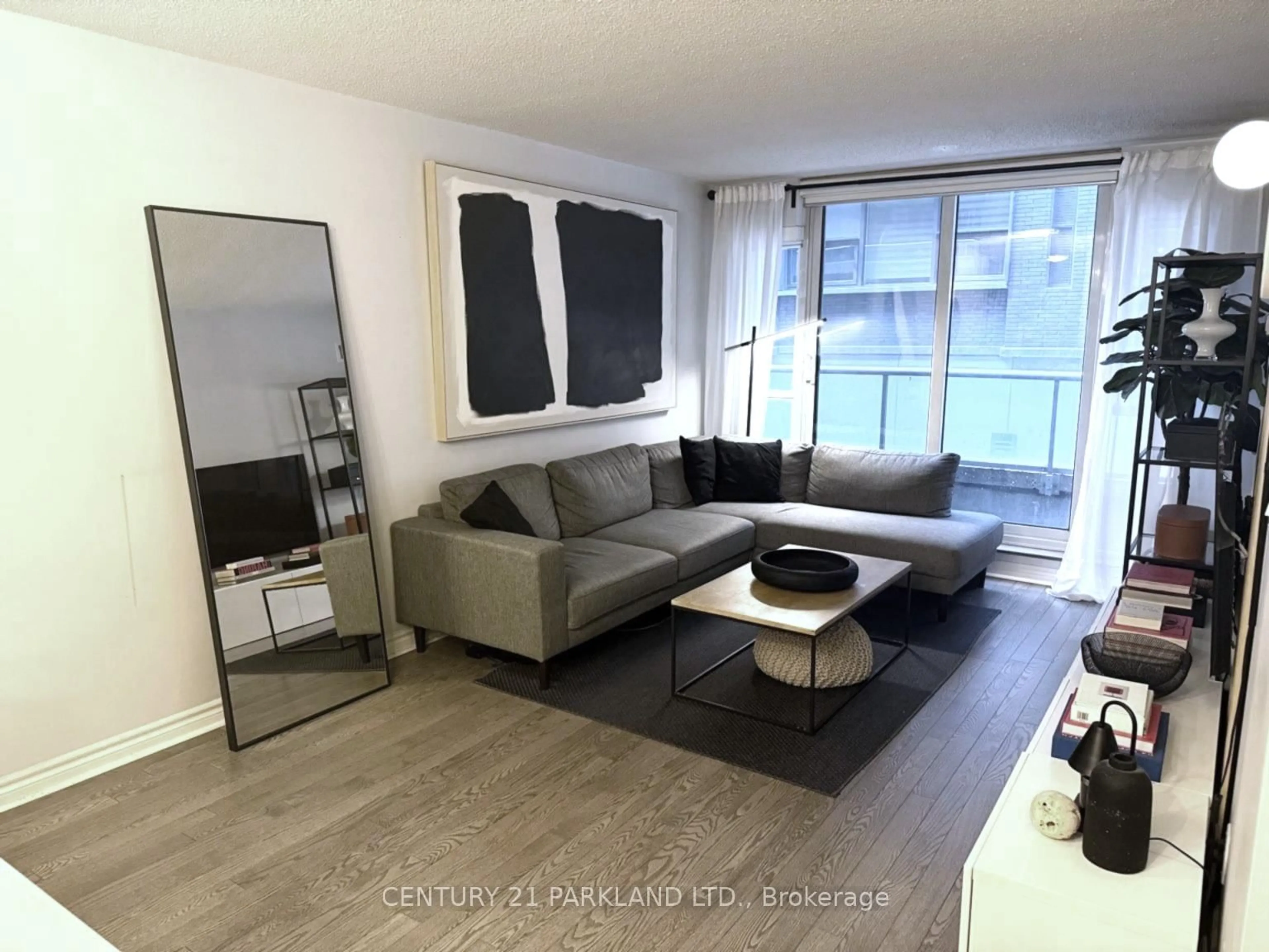 Living room with furniture, unknown for 270 Wellington St #325, Toronto Ontario M5V 3P5