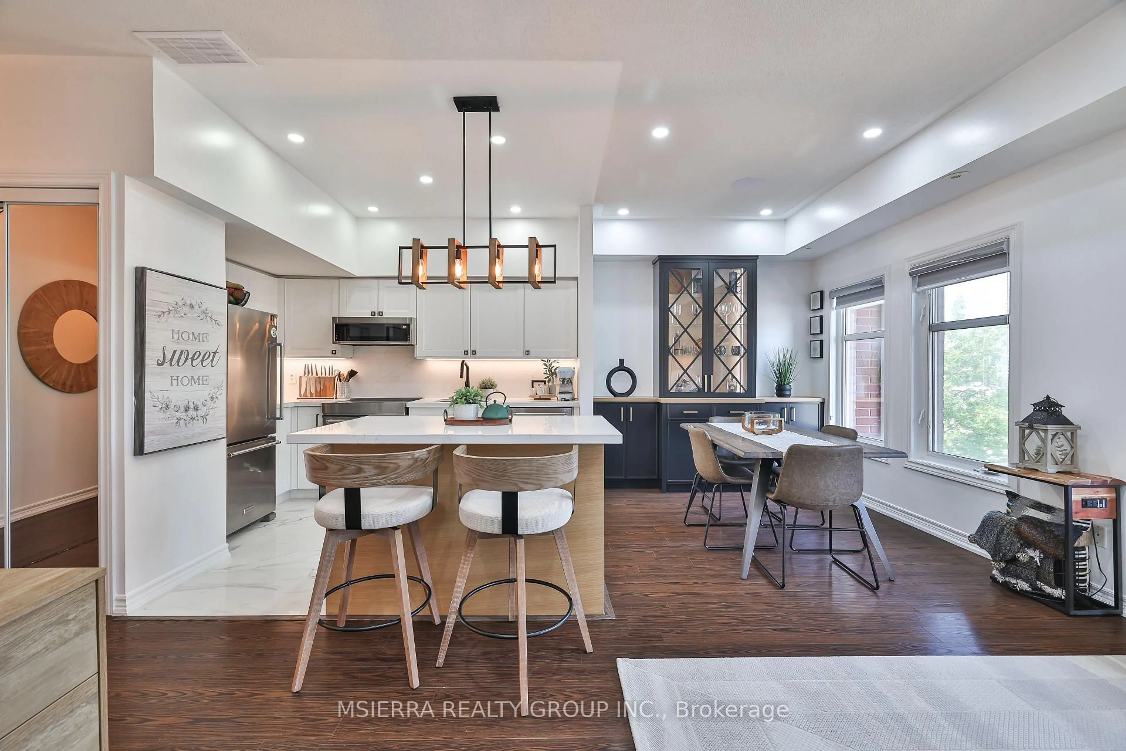 Open concept kitchen, unknown for 1496 Victoria Park Ave #254, Toronto Ontario M4A 2M6