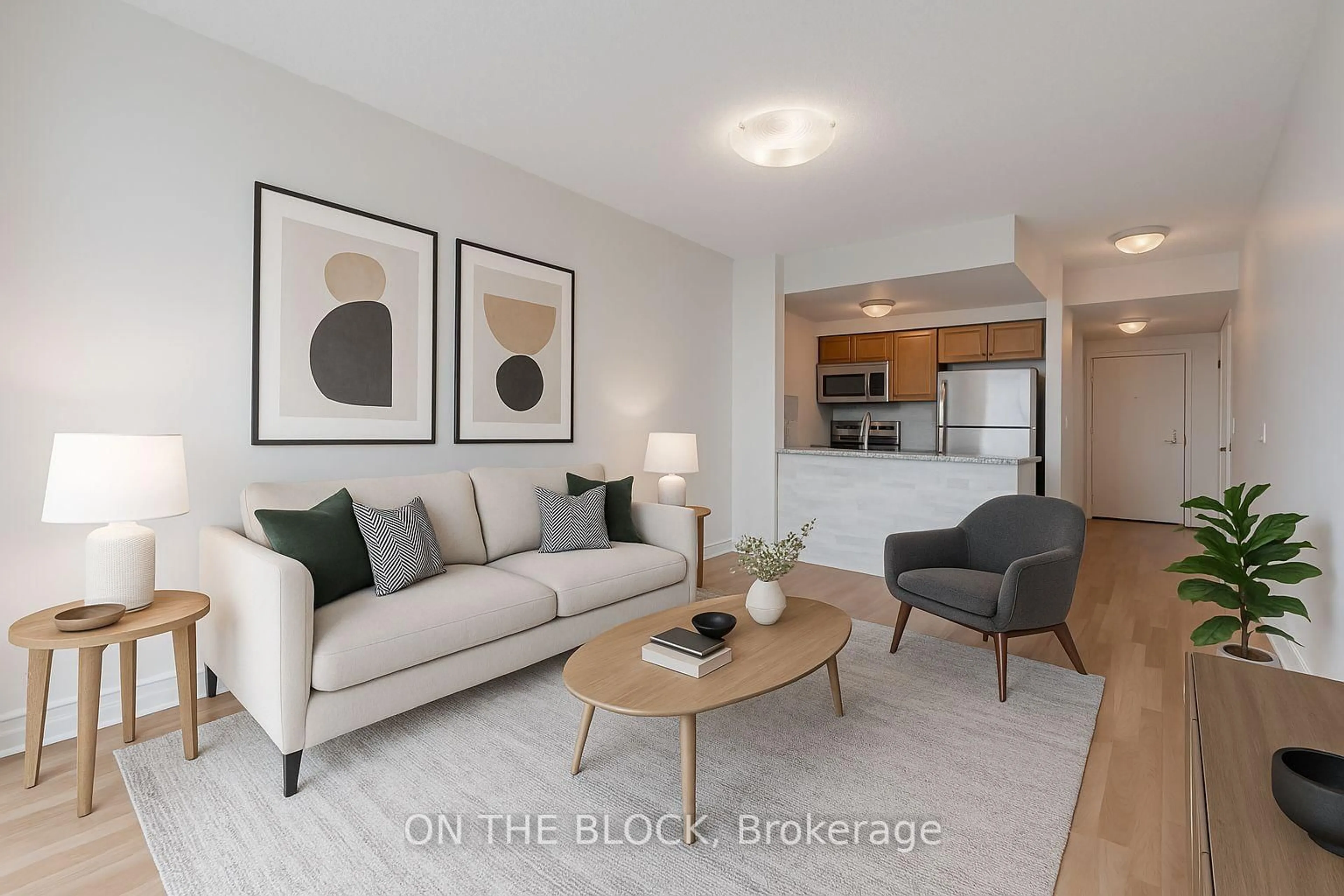 Living room with furniture, unknown for 10 Northtown Way #914, Toronto Ontario M2N 7L4
