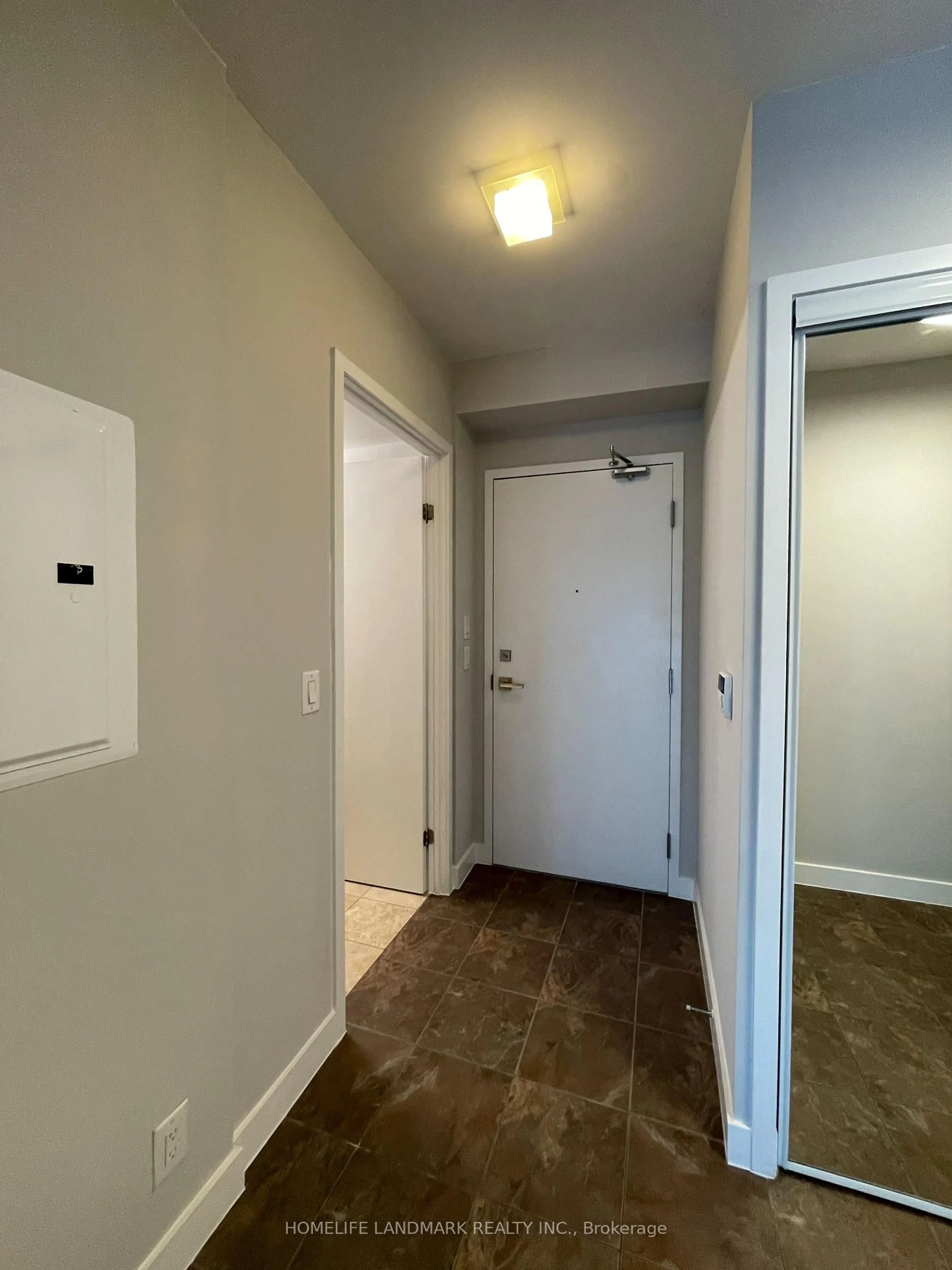 Unknown for 14 York St #3710, Toronto Ontario M5J 0B1