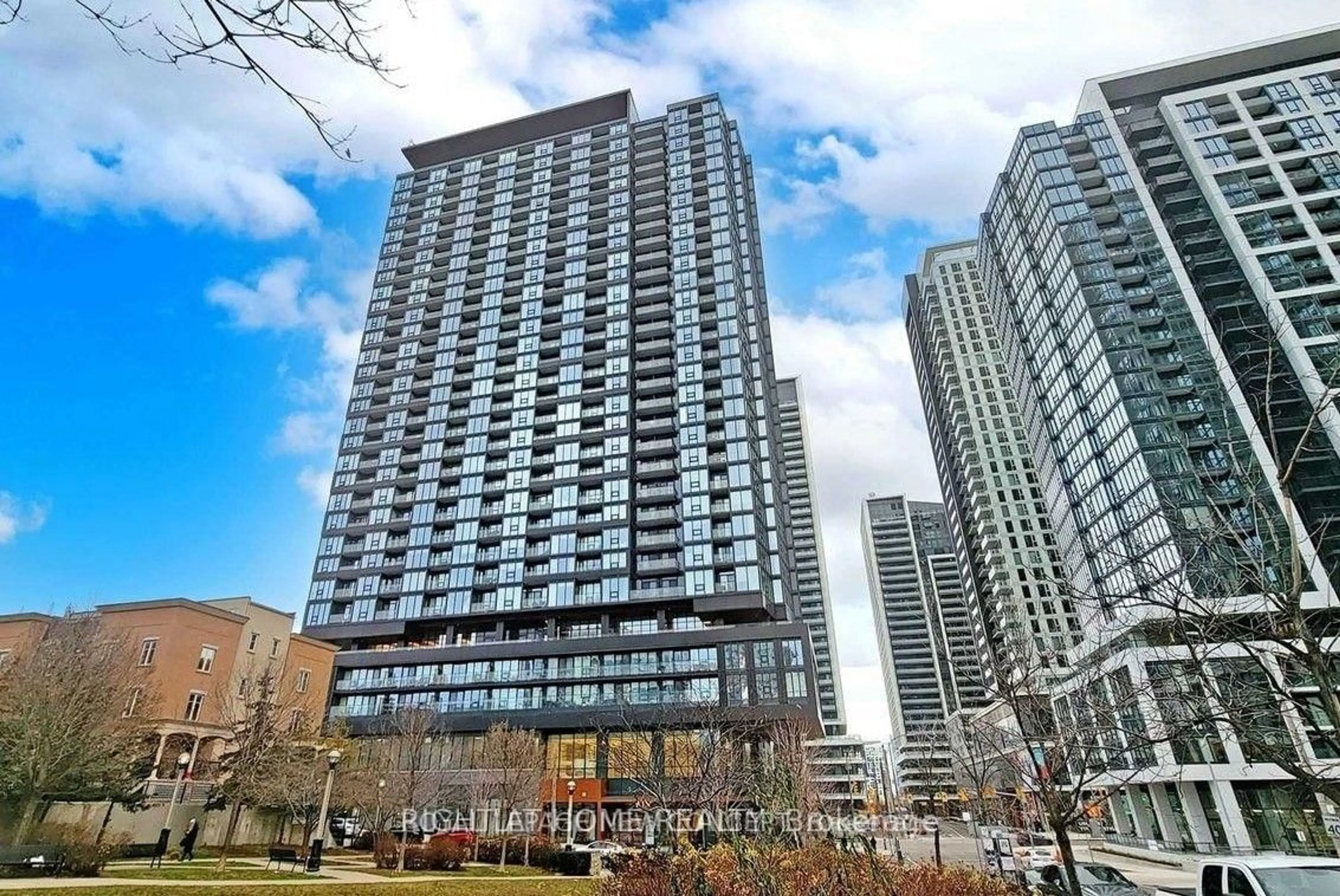 Unknown for 19 Western Battery Rd #1902, Toronto Ontario M6K 3S4