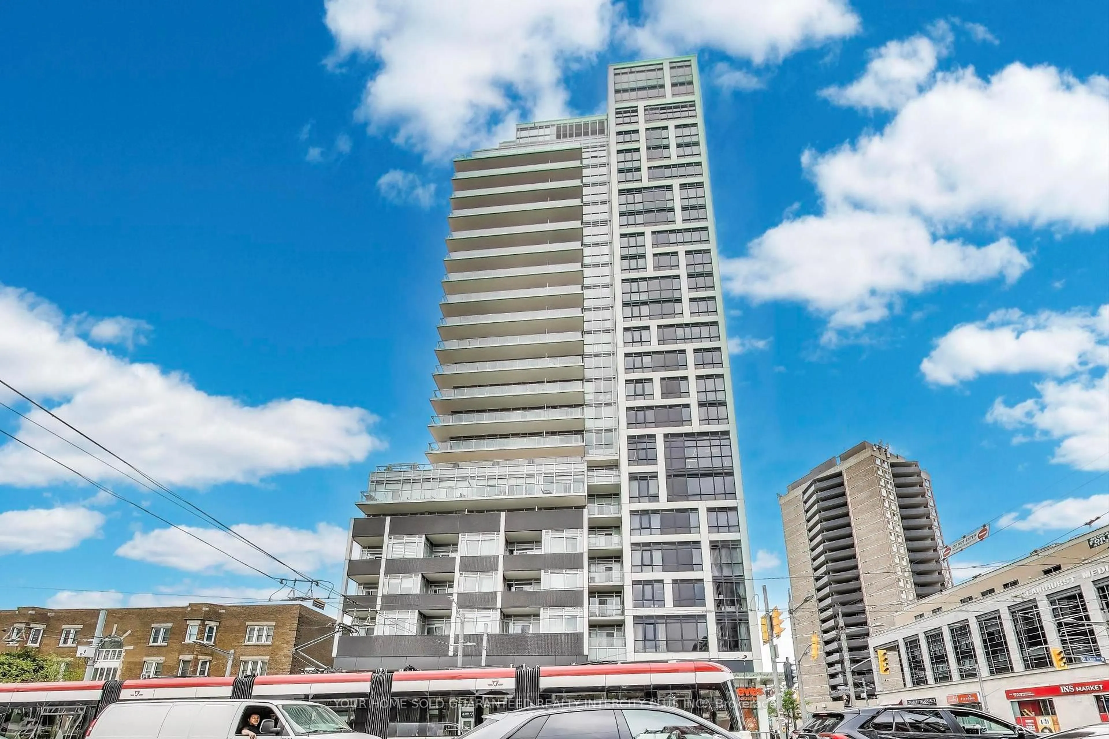 Unknown for 501 St. Clair Ave #325, Toronto Ontario M5P 0A2