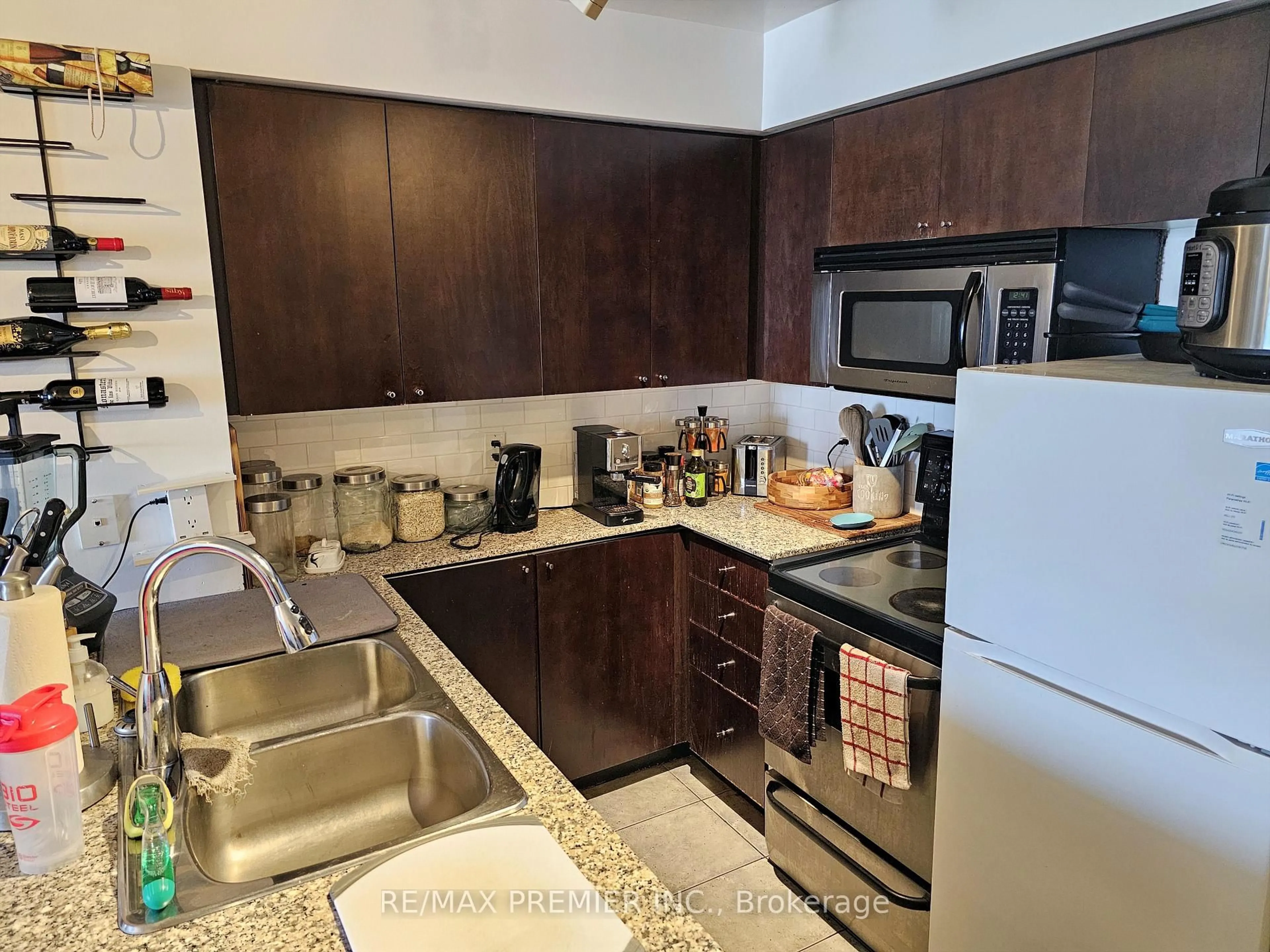 Standard kitchen, unknown for 50 Lynn Williams St #2209, Toronto Ontario M6K 3R9