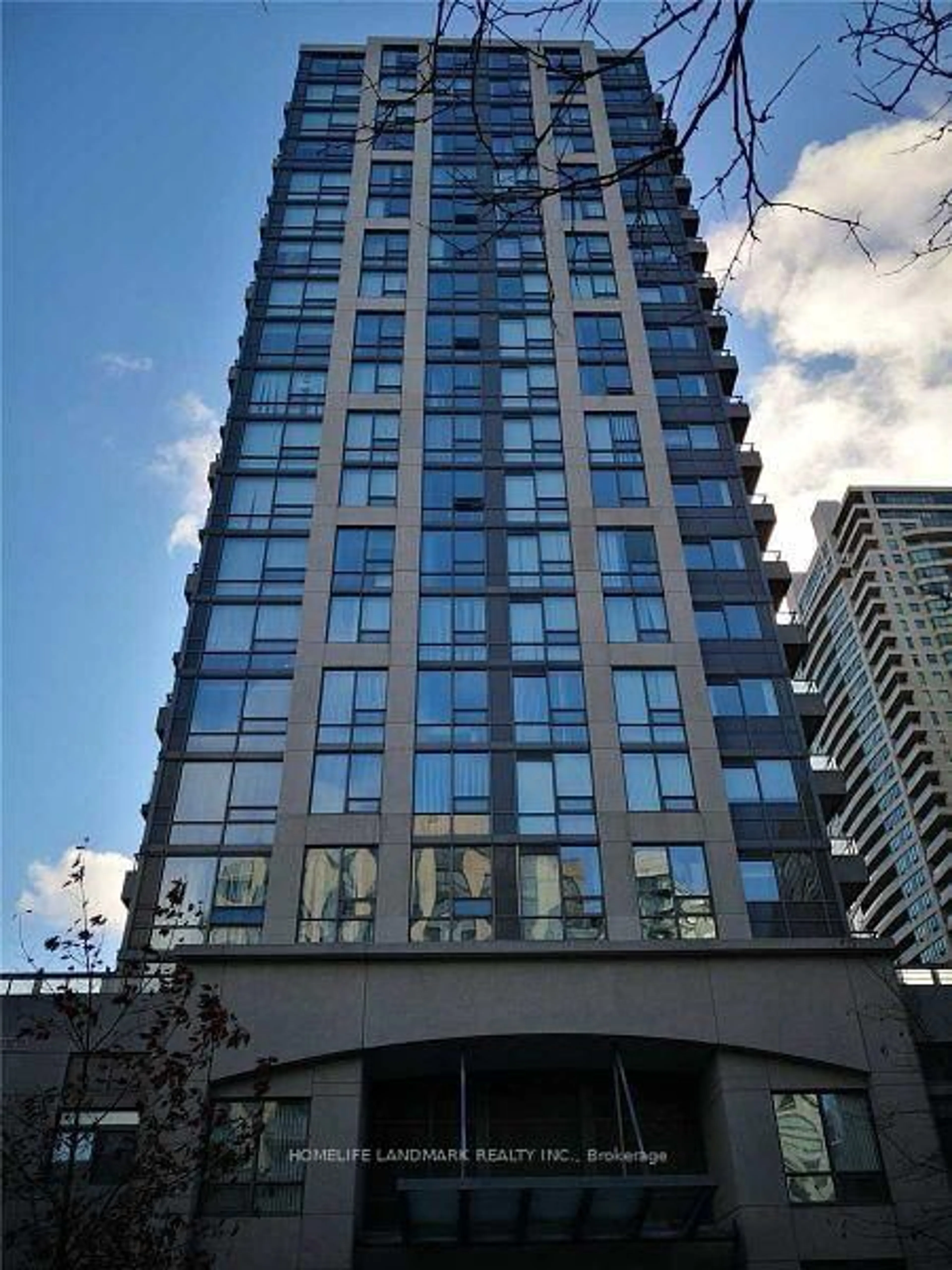 Indoor foyer for 35 Hollywood Ave #1515, Toronto Ontario M2N 0A9