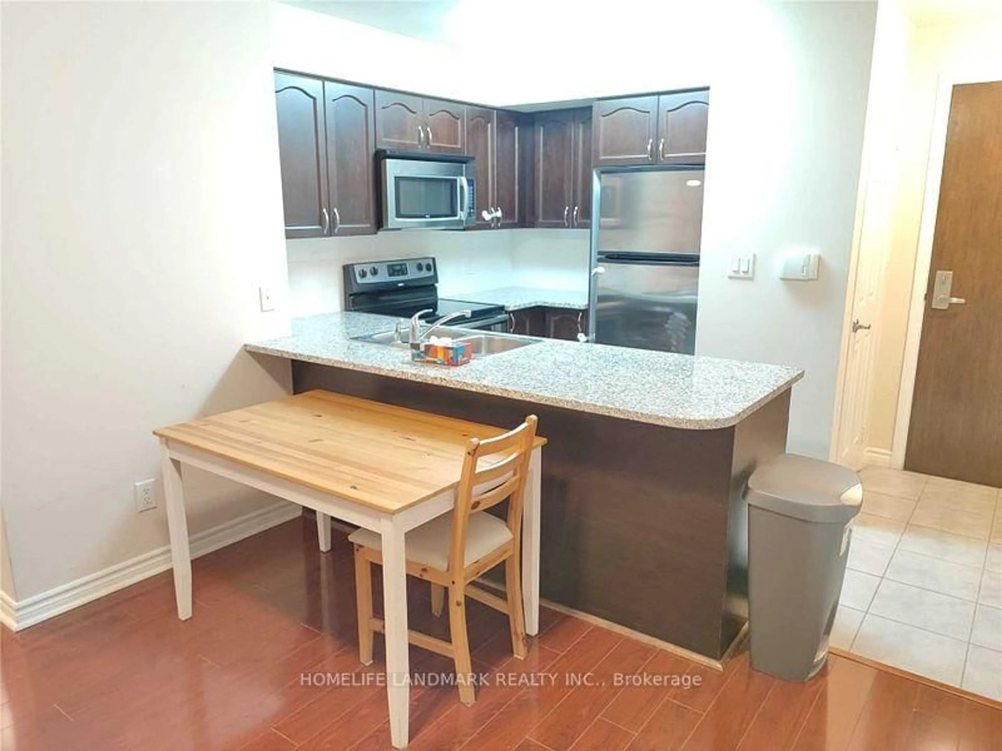 Standard kitchen, unknown for 35 Hollywood Ave #1515, Toronto Ontario M2N 0A9