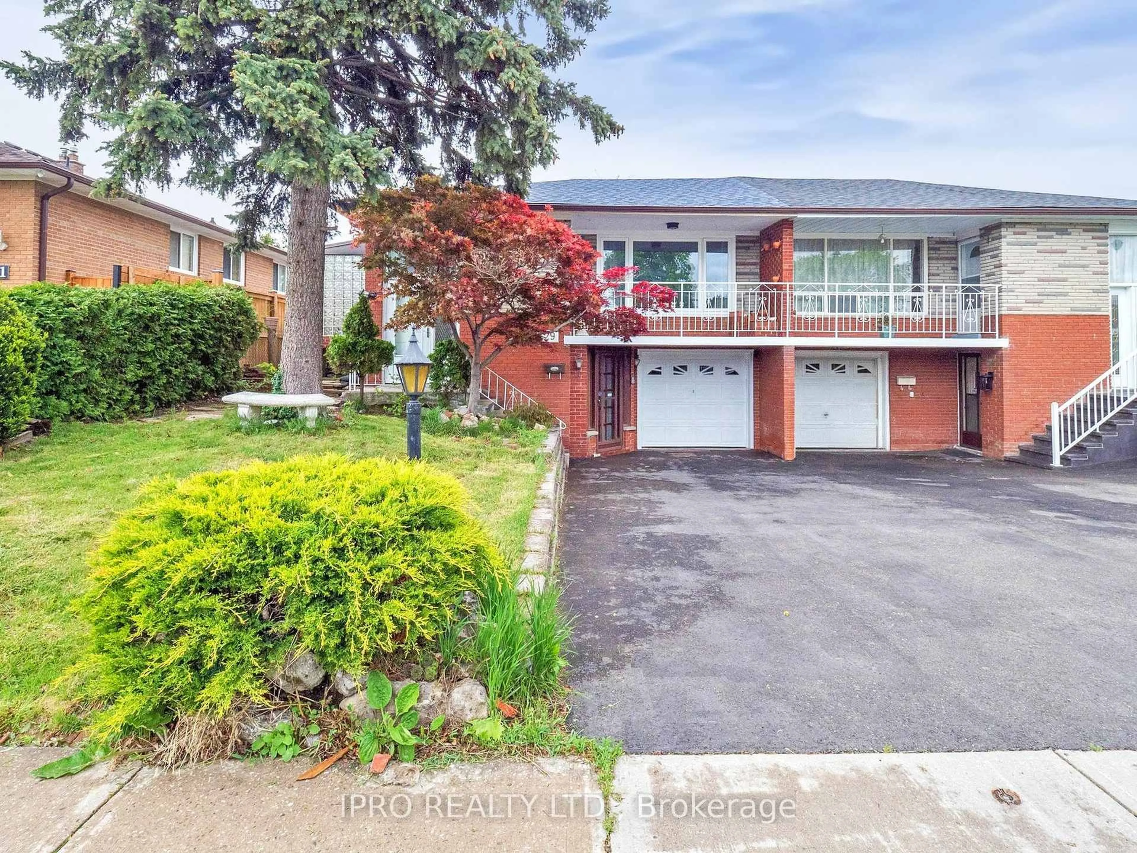 Home with brick exterior material, street for 29 Clipper Rd, Toronto Ontario M2J 4C8