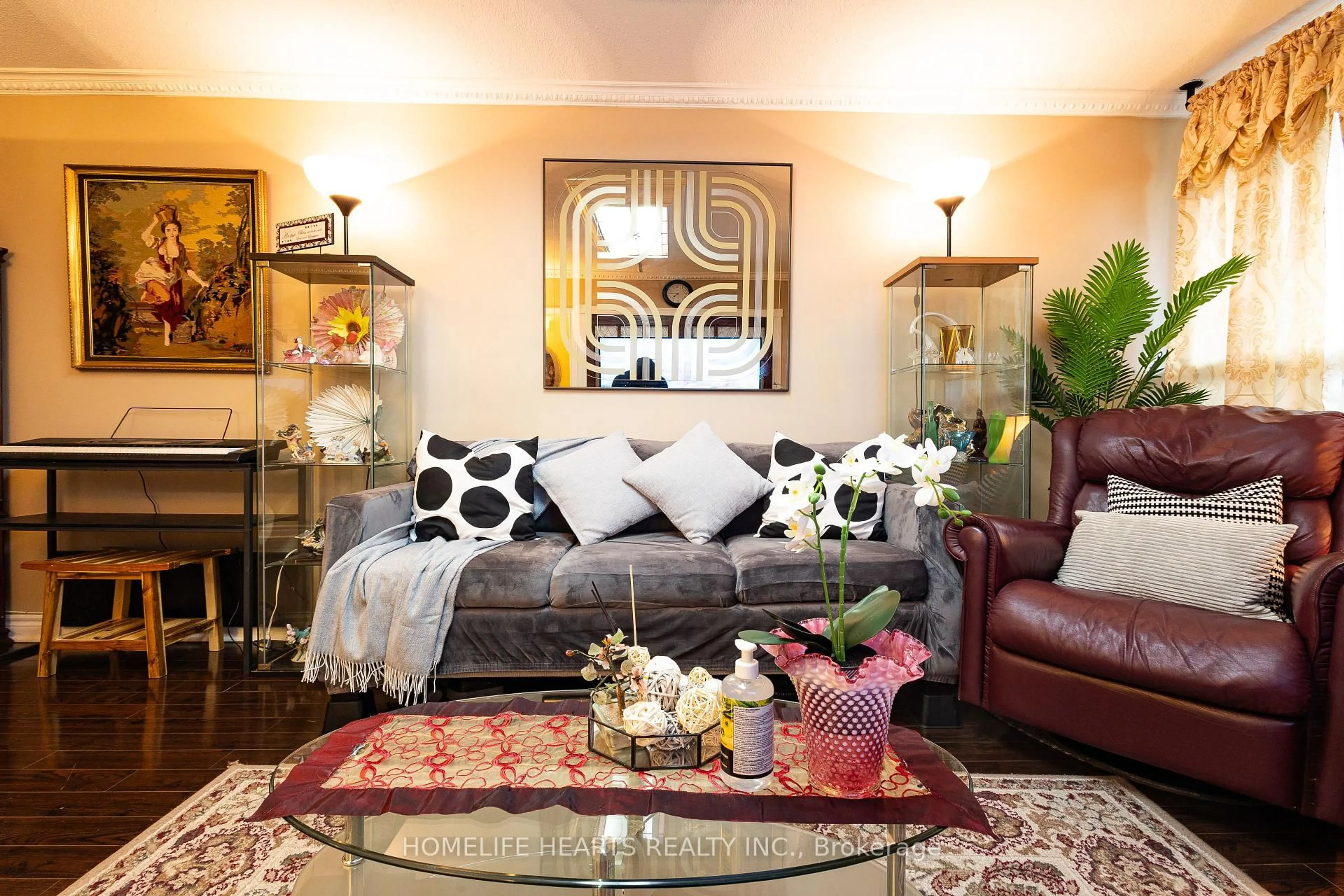 Living room with furniture, unknown for 140 Leeward Glwy #316, Toronto Ontario M3C 2Y9