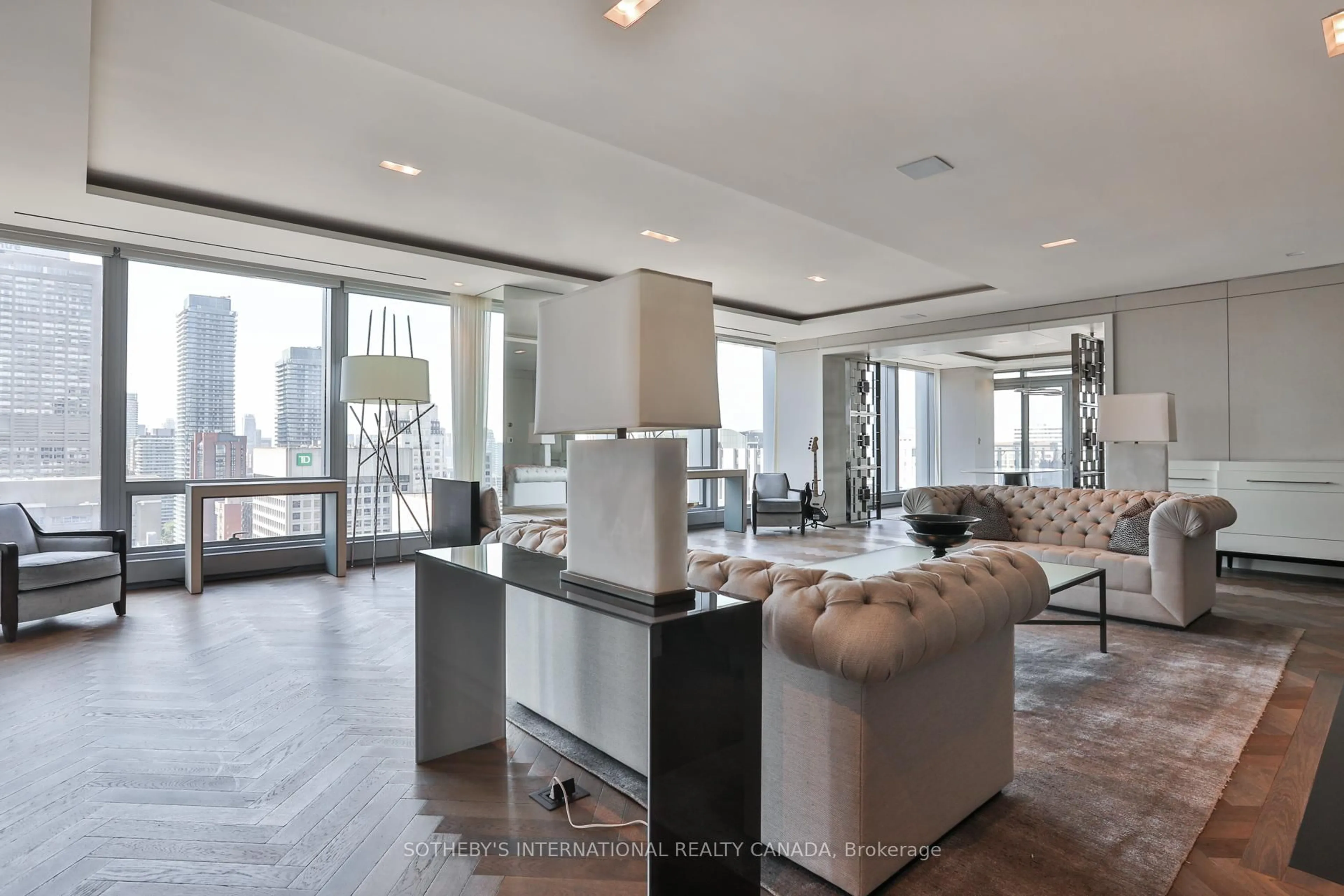 Open concept kitchen, unknown for 50 Yorkville Ave #2503/2504, Toronto Ontario M4W 0A3