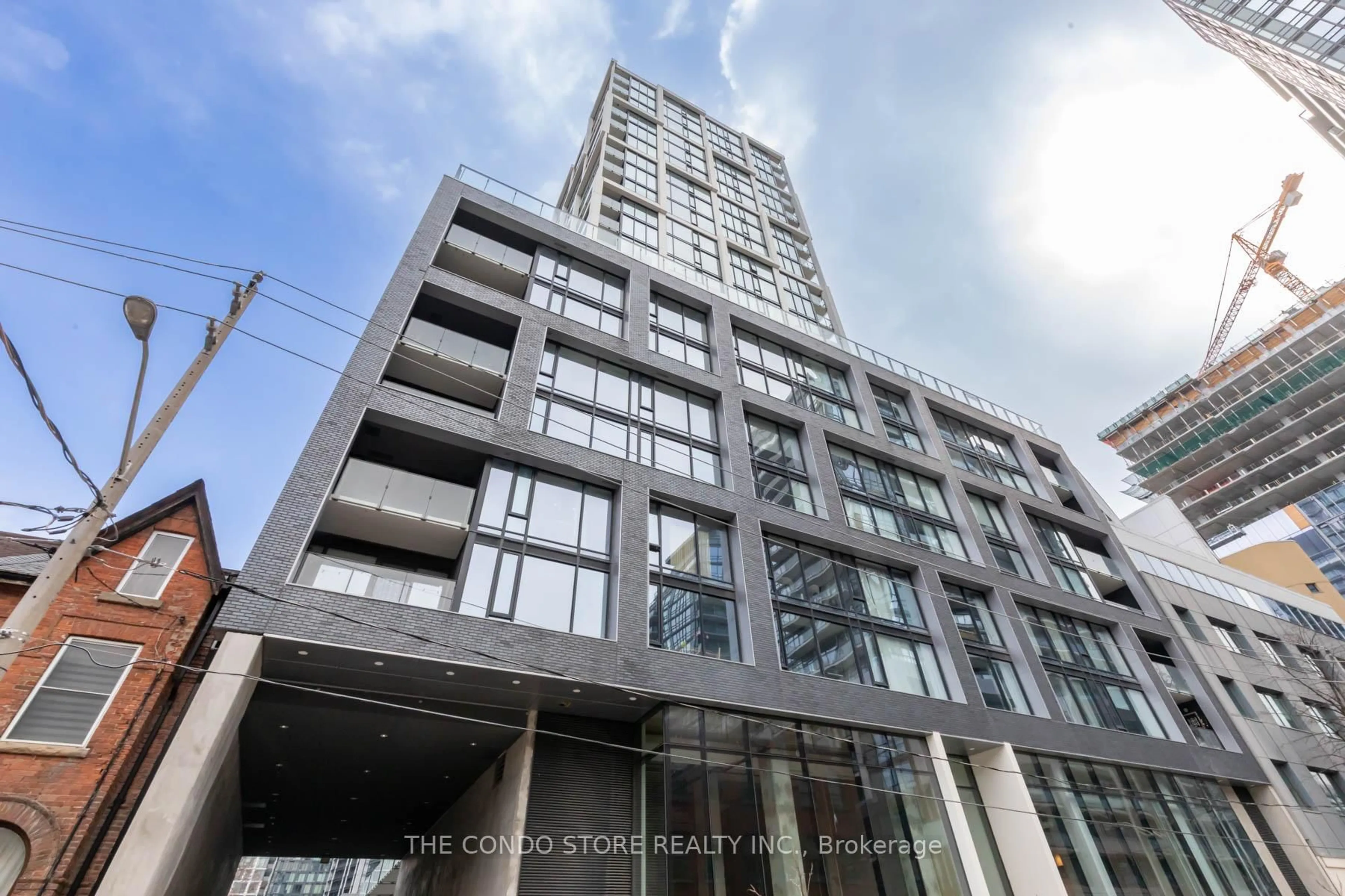Indoor foyer for 55 Ontario St #614, Toronto Ontario M5A 0T8