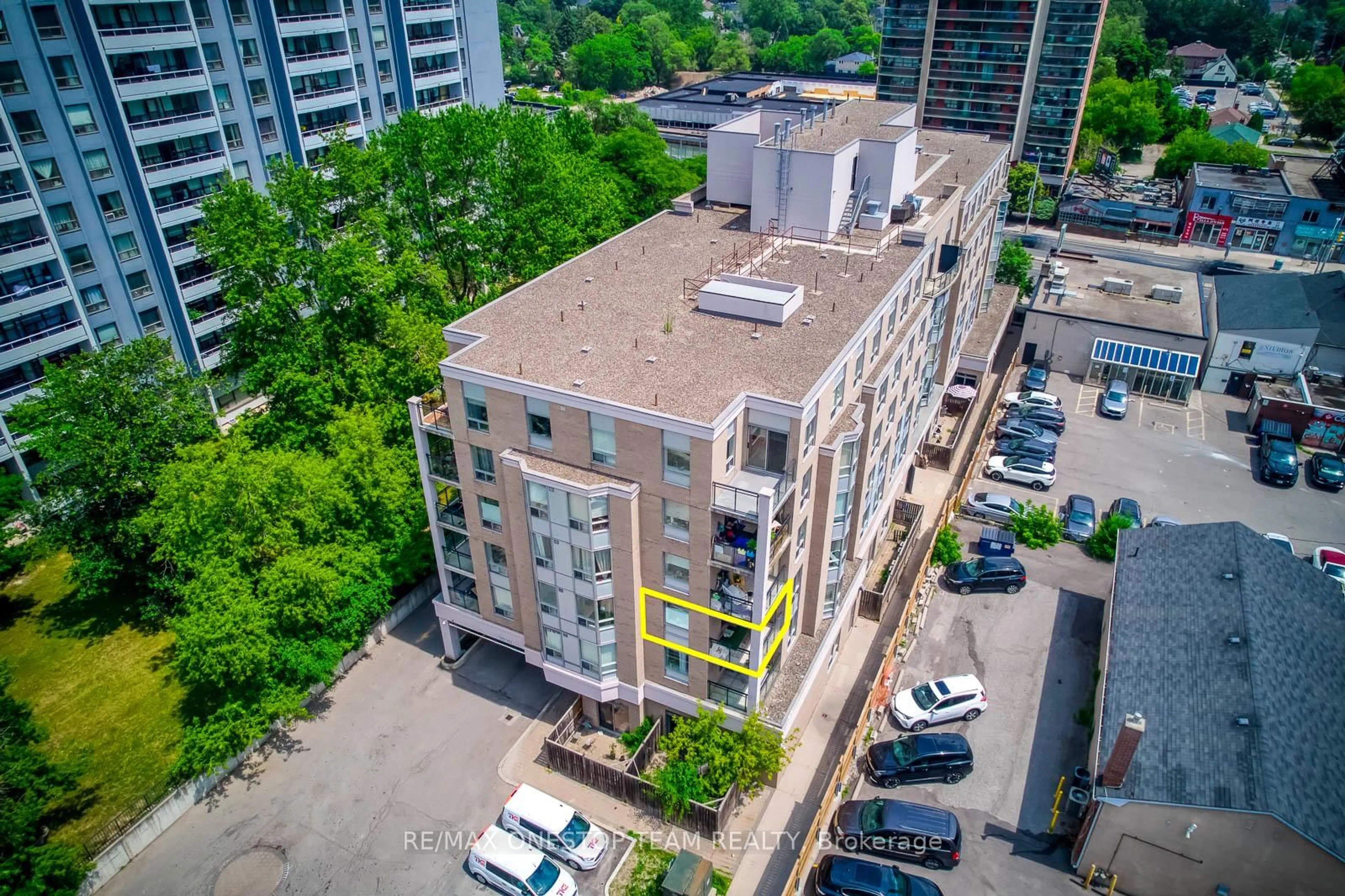 A pic from outside/outdoor area/front of a property/back of a property/a pic from drone, city buildings view from balcony for 5940 Yonge St #303, Toronto Ontario M2M 4M6