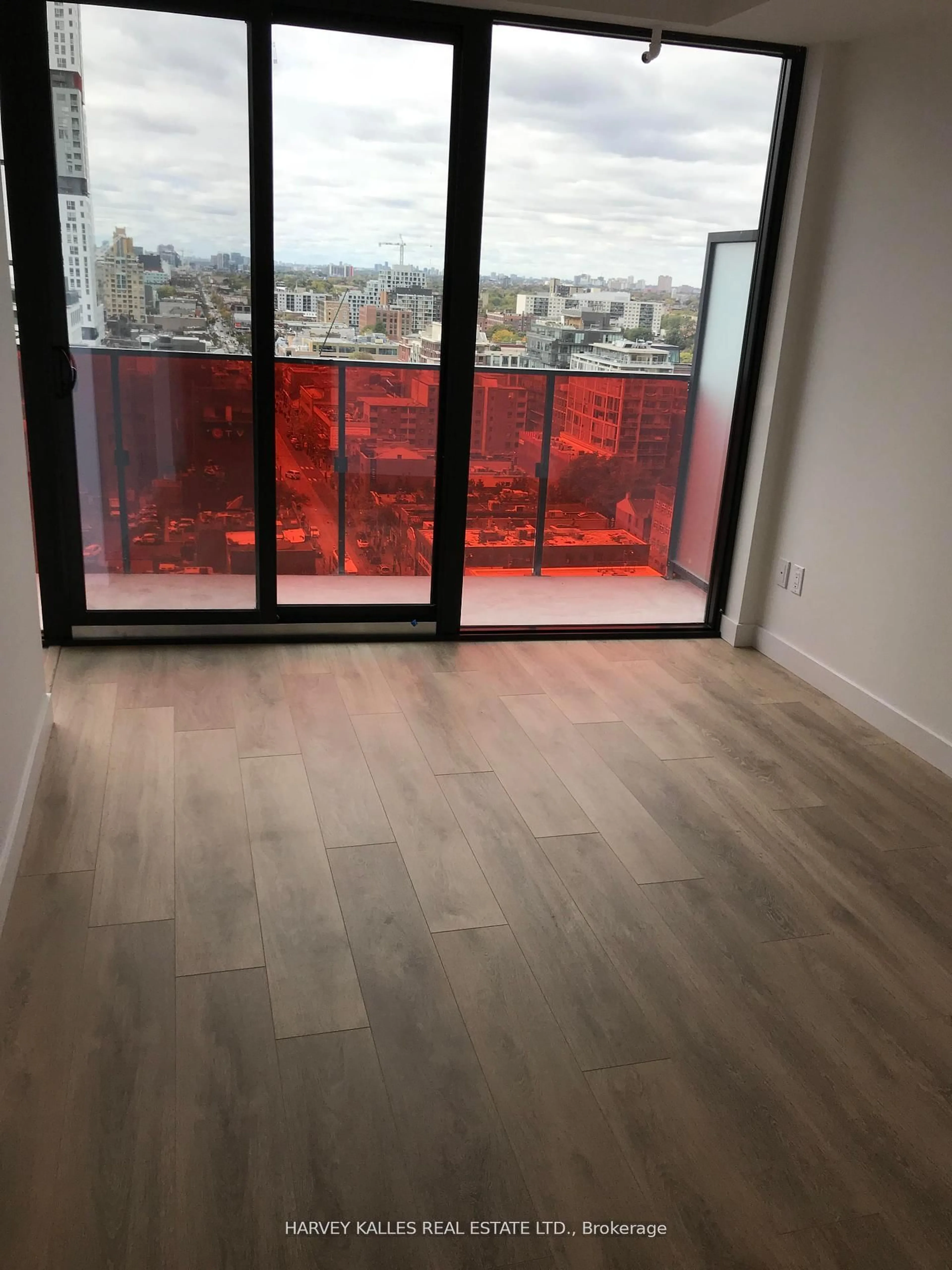 A pic of a room for 215 Queen St #1002, Toronto Ontario M5V 0P5