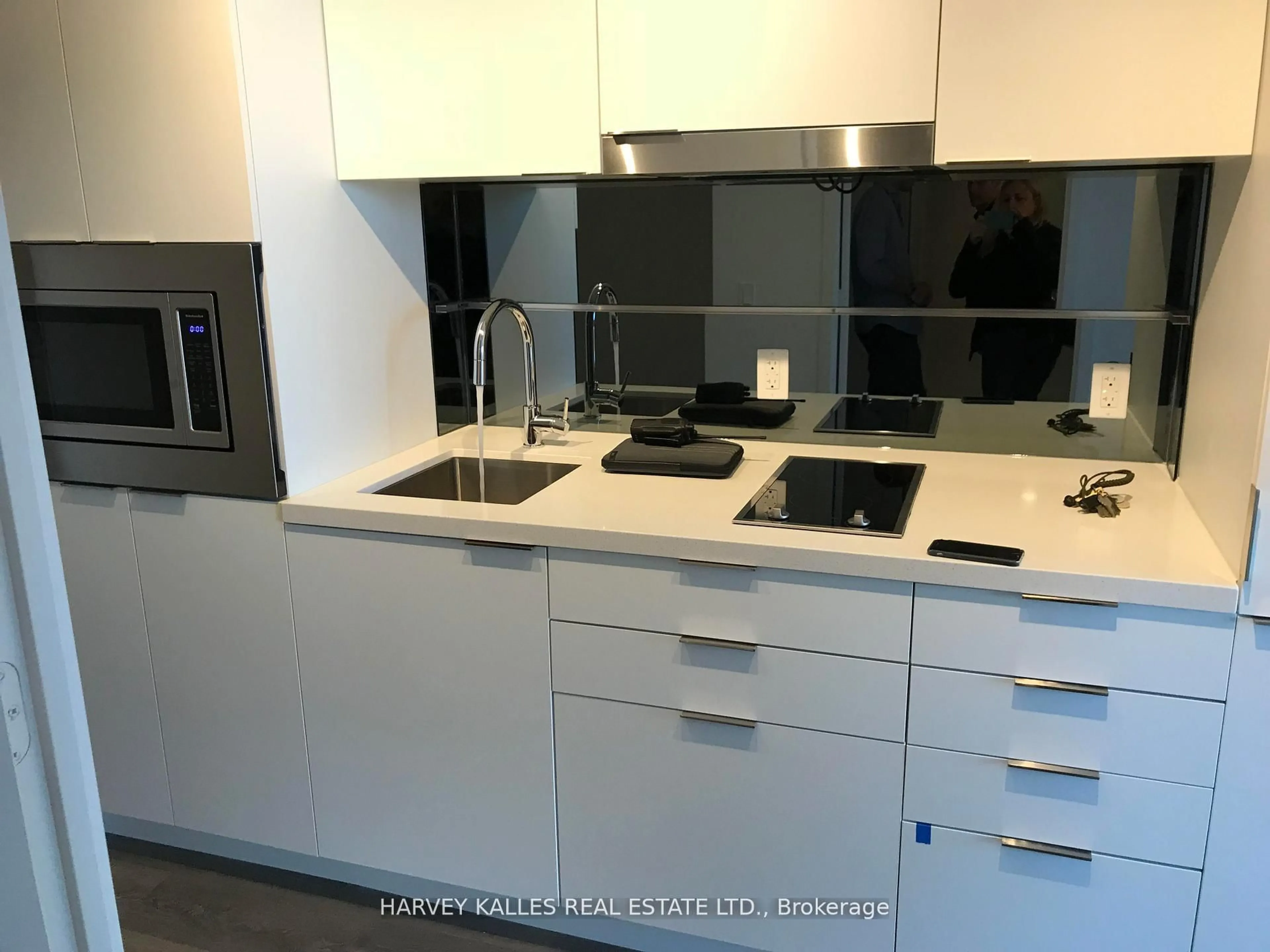 Standard kitchen, unknown for 215 Queen St #1002, Toronto Ontario M5V 0P5