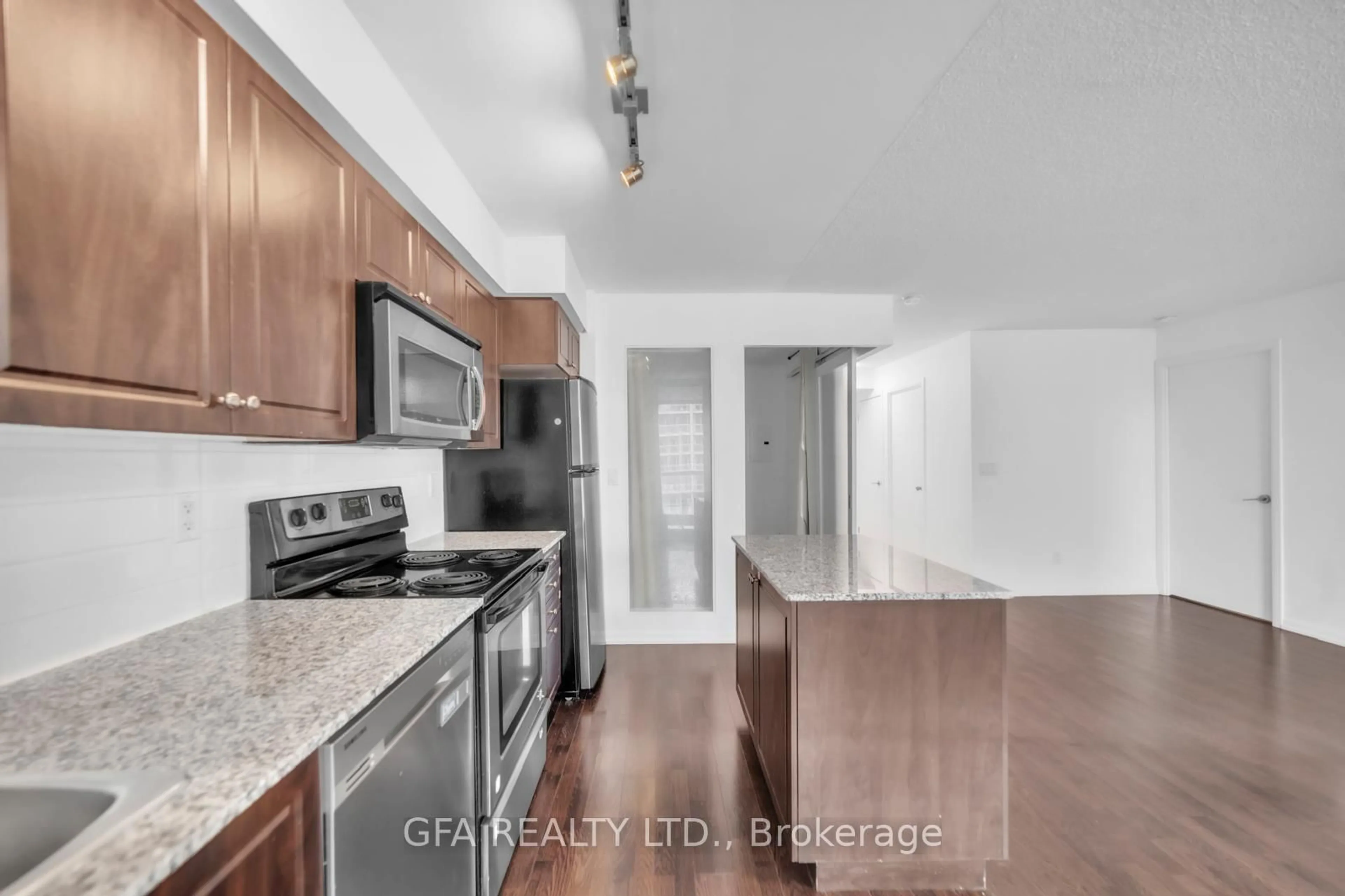 Standard kitchen, unknown for 209 Fort York Blvd #1068, Toronto Ontario M5V 1B1