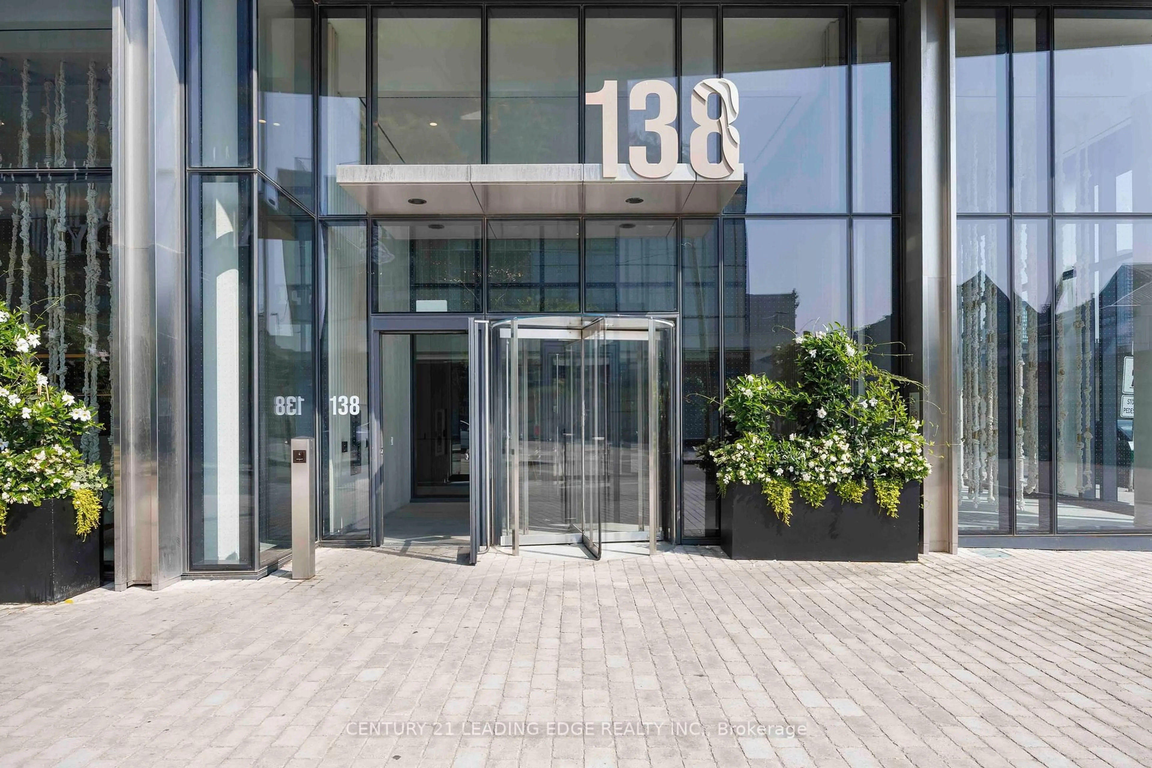 Indoor foyer for 138 Downes St #905, Toronto Ontario M5E 0E4