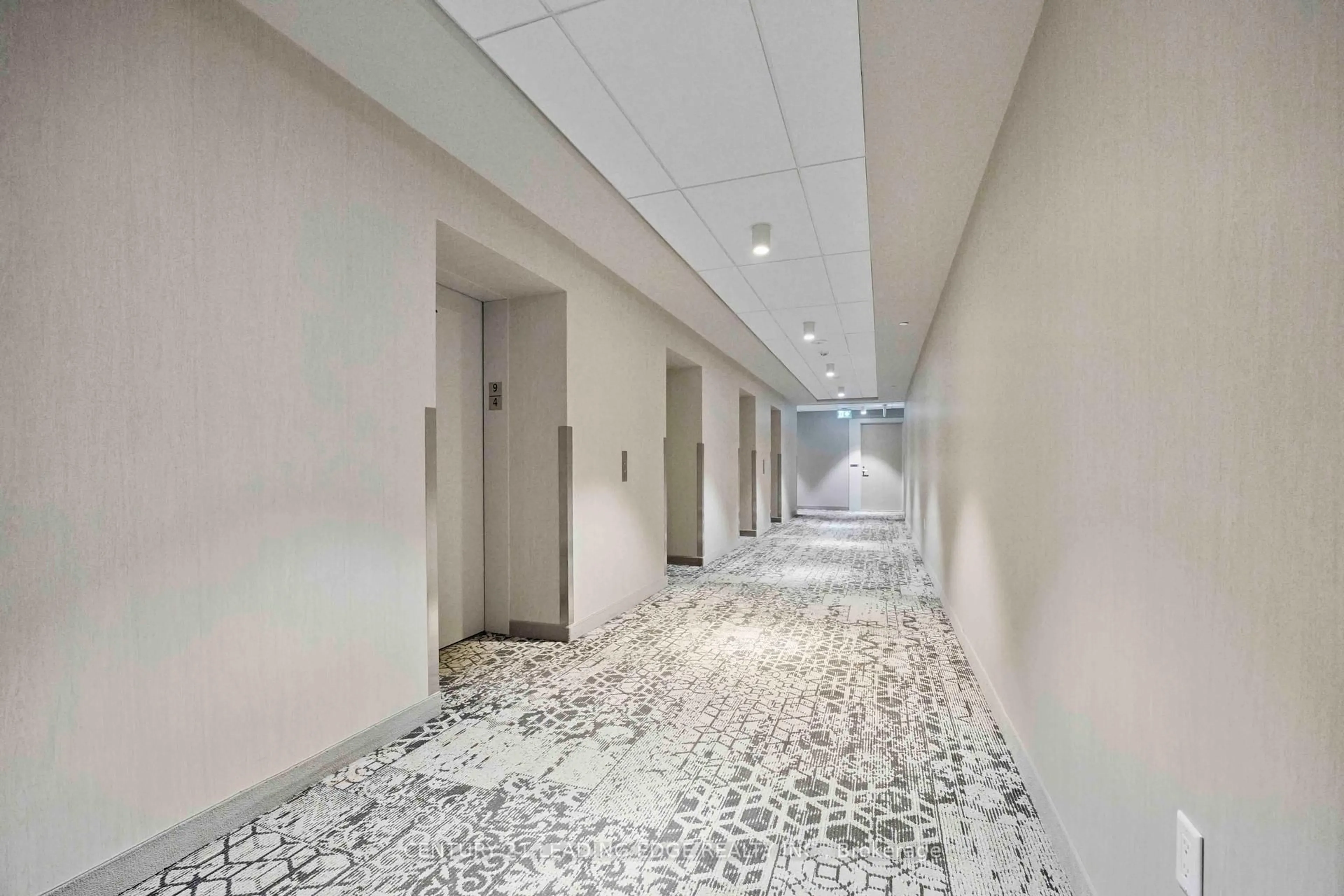 Indoor foyer for 138 Downes St #905, Toronto Ontario M5E 0E4