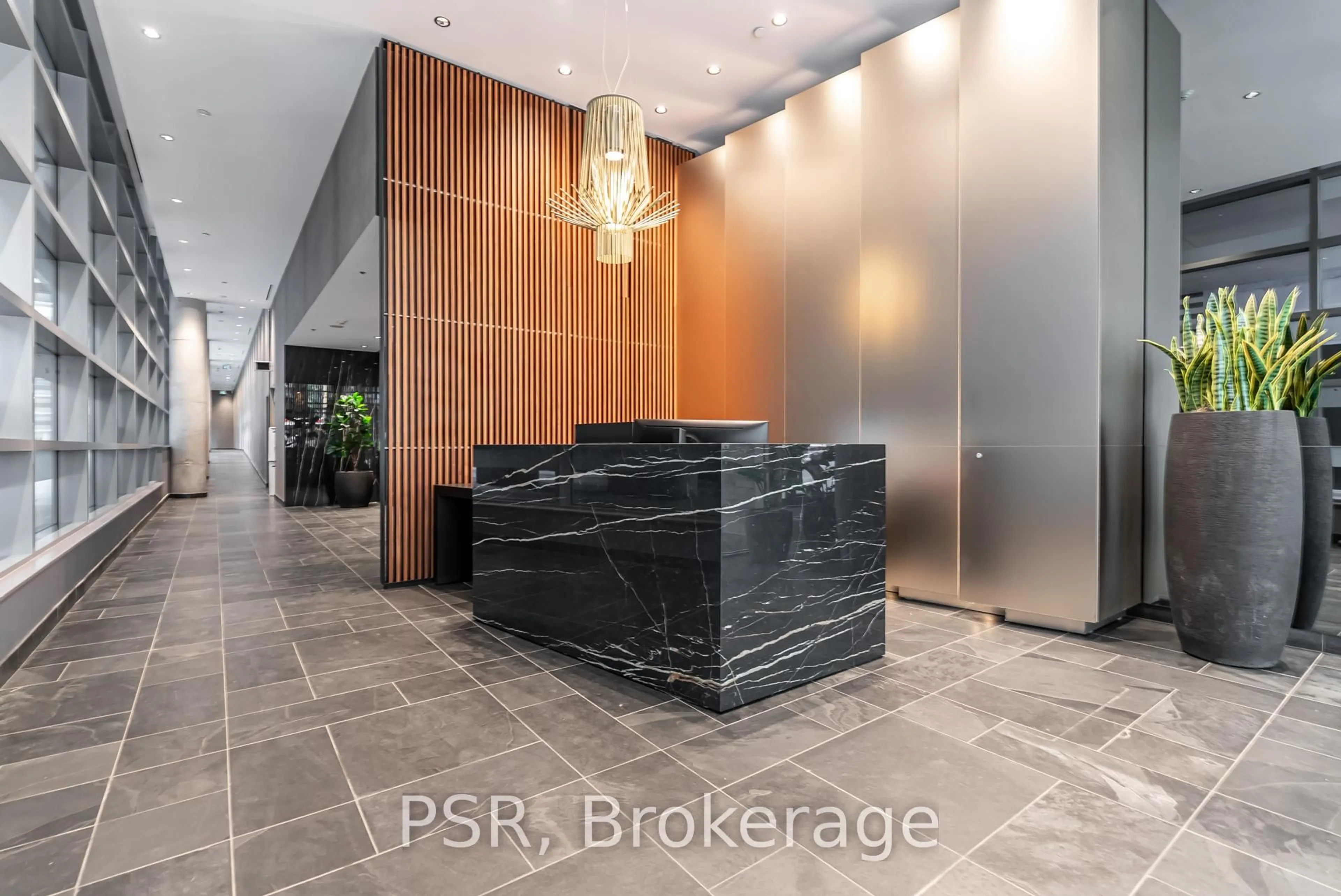 Lobby for 650 King St #909, Toronto Ontario M5V 0H6
