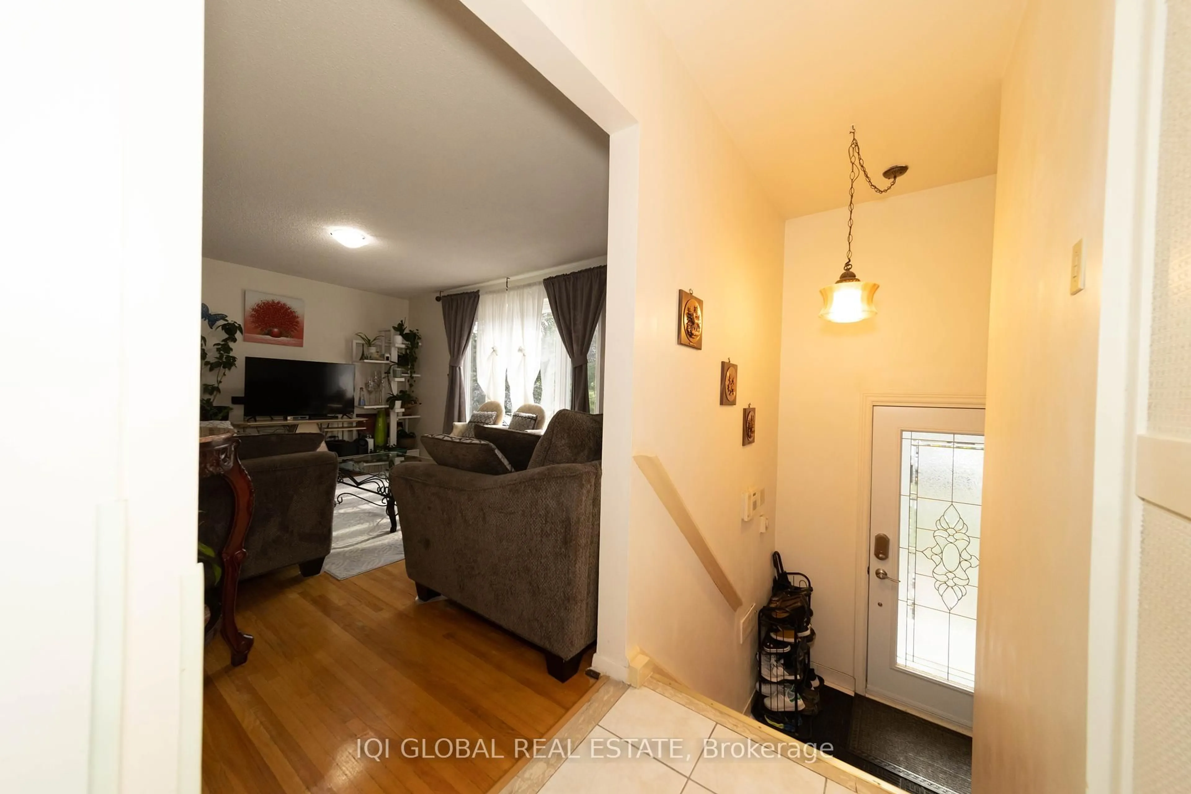 Unknown for 31 REGATTA CRES Cres, Toronto Ontario M2R 2X7