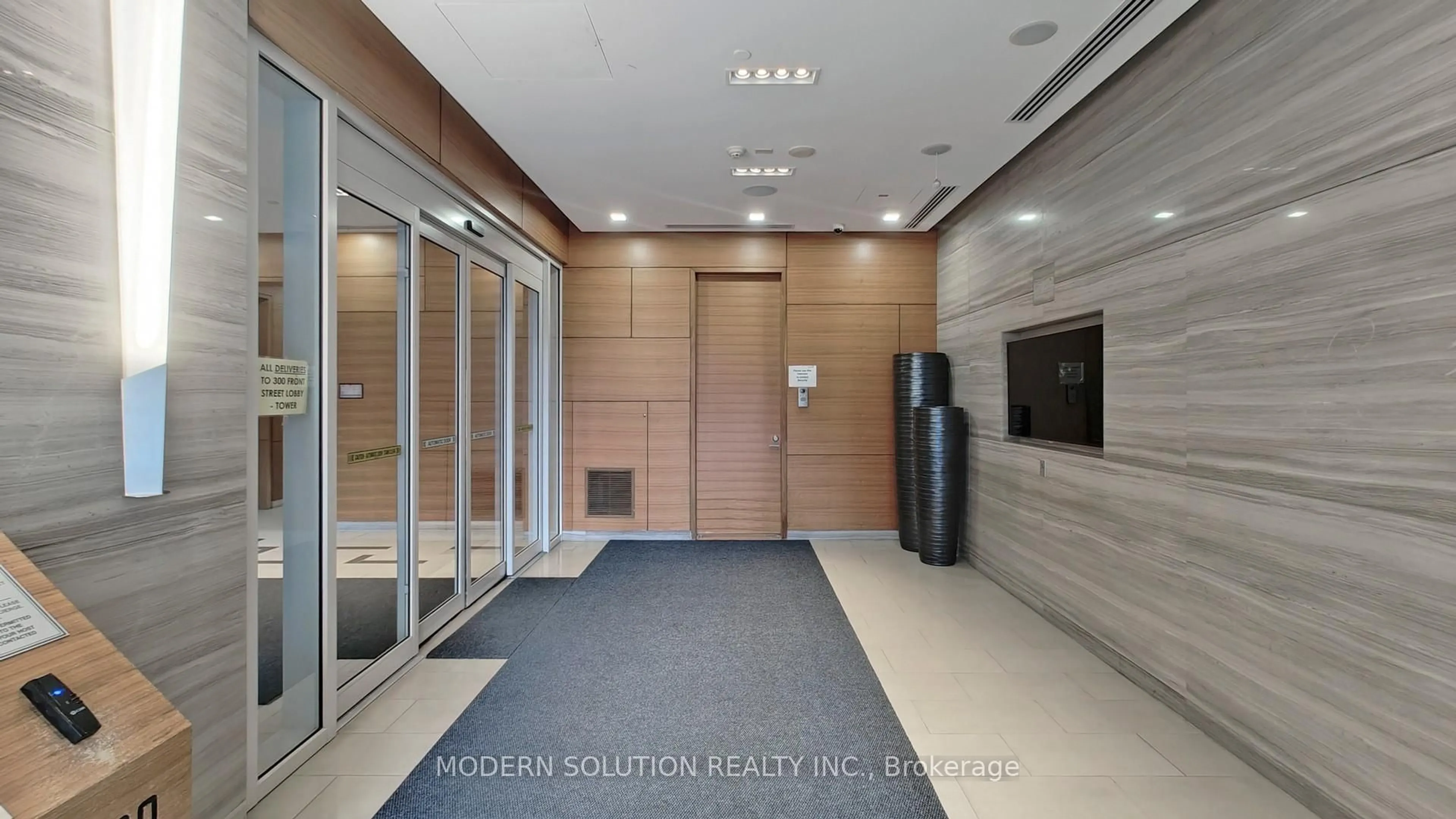 Indoor foyer for 20 John St #220, Toronto Ontario M5V 0G5