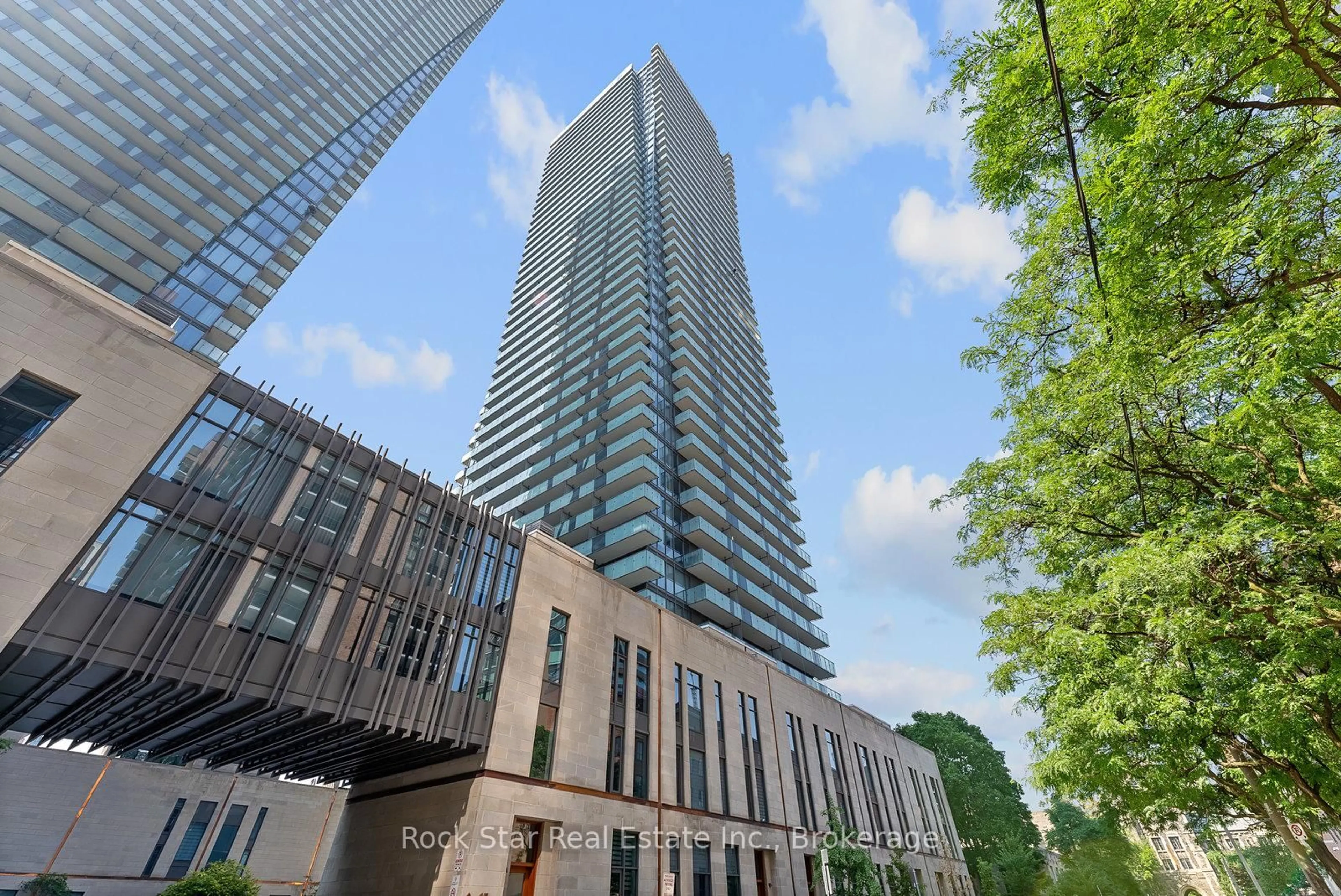 Unknown for 65 St. Mary St #2604, Toronto Ontario M5S 0A6
