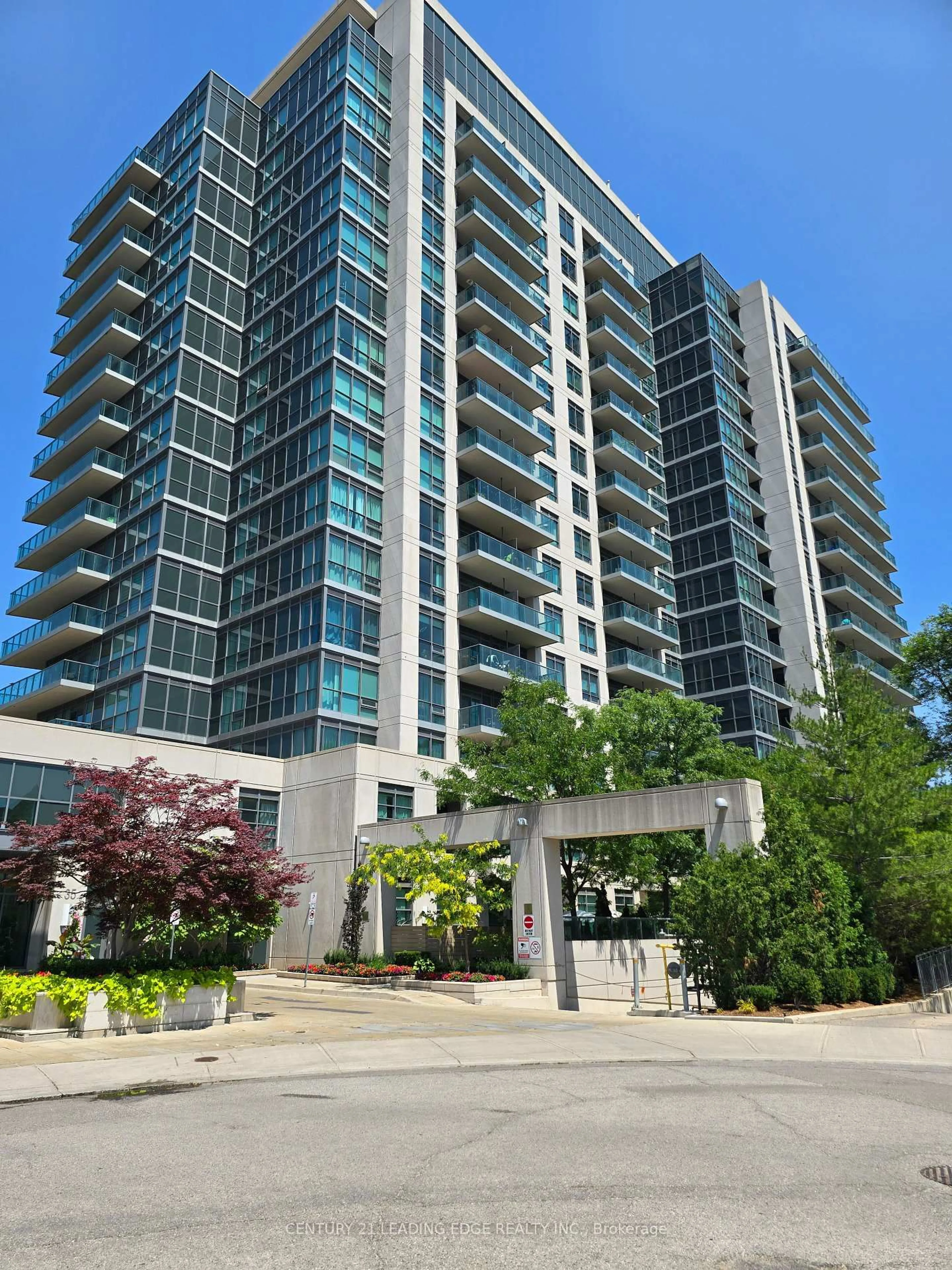 Unknown for 35 Brian Peck Cres #914, Toronto Ontario M4G 0A5