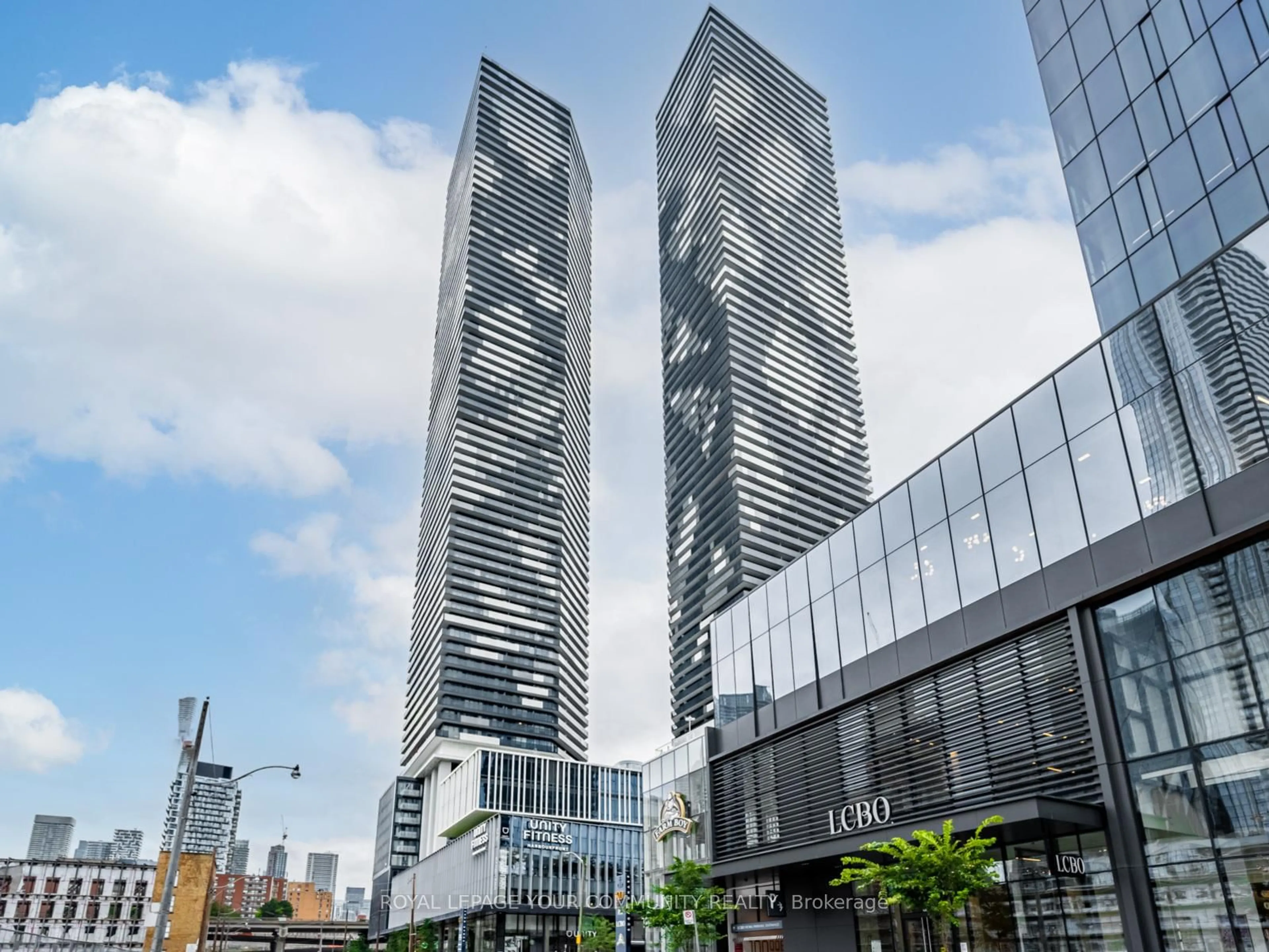 Indoor foyer for 55 Cooper St #1611, Toronto Ontario M5E 0G1