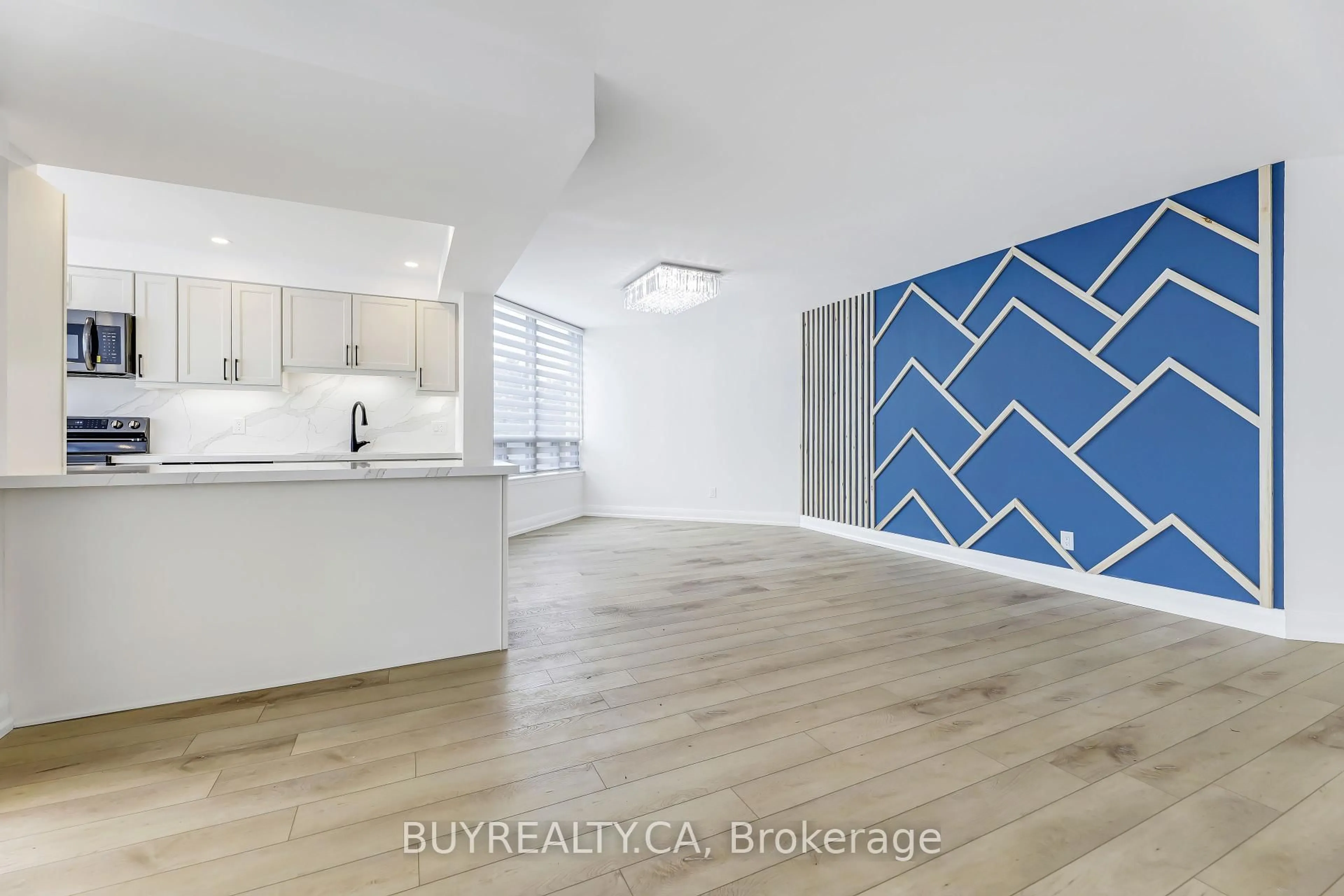 A pic of a room for 1131 Steeles Ave #410, Toronto Ontario M2R 3W8