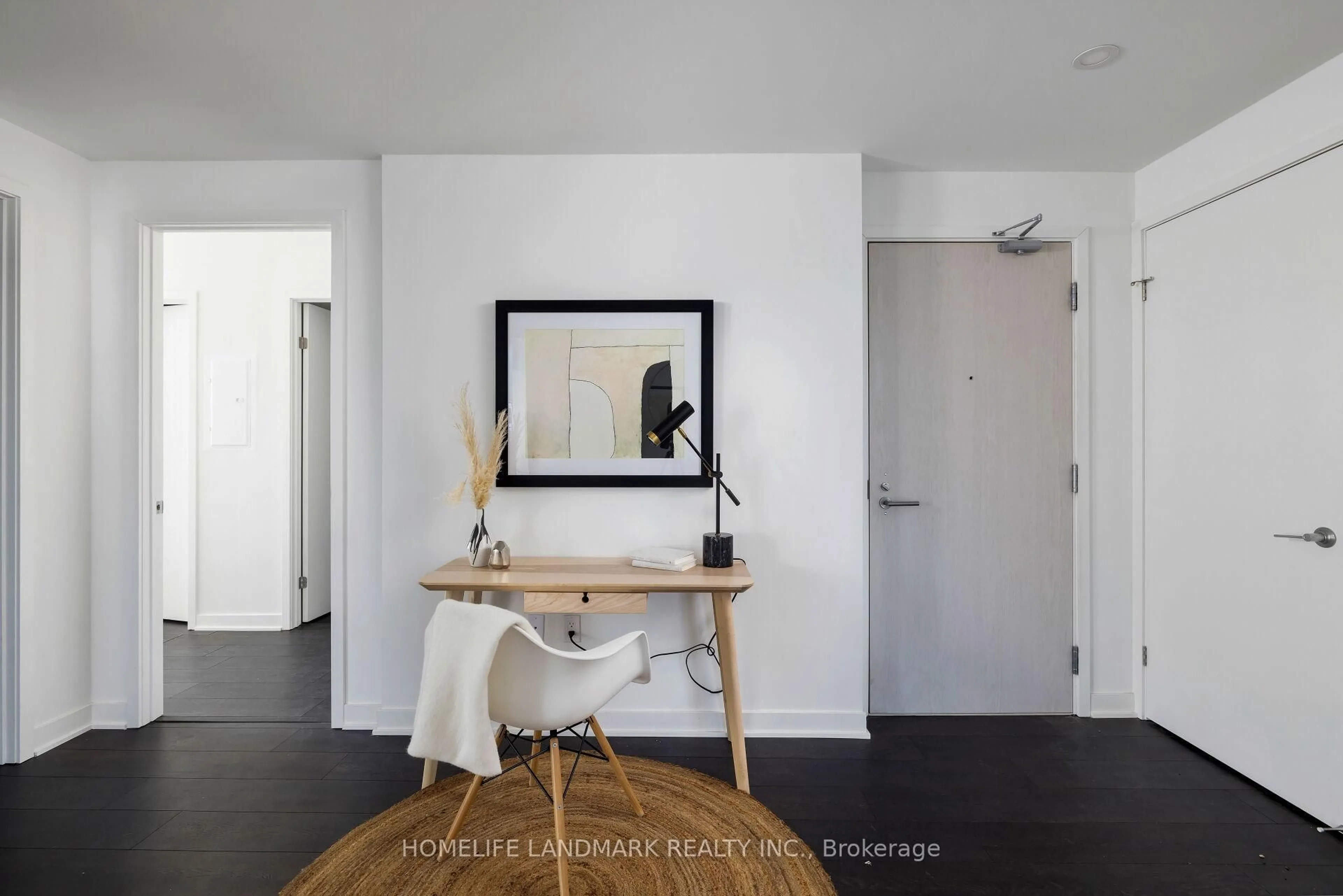Indoor entryway for 115 Blue Jays Way #PH5001, Toronto Ontario M5V 0N4