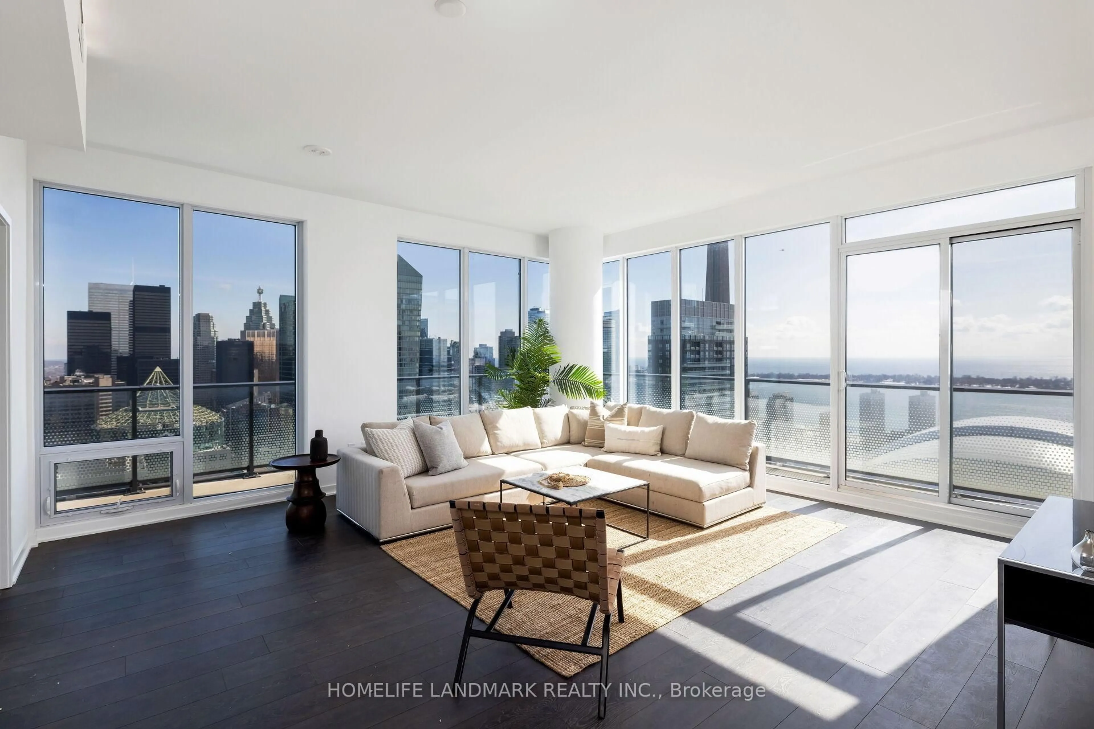 Living room with furniture, unknown for 115 Blue Jays Way #PH5001, Toronto Ontario M5V 0N4