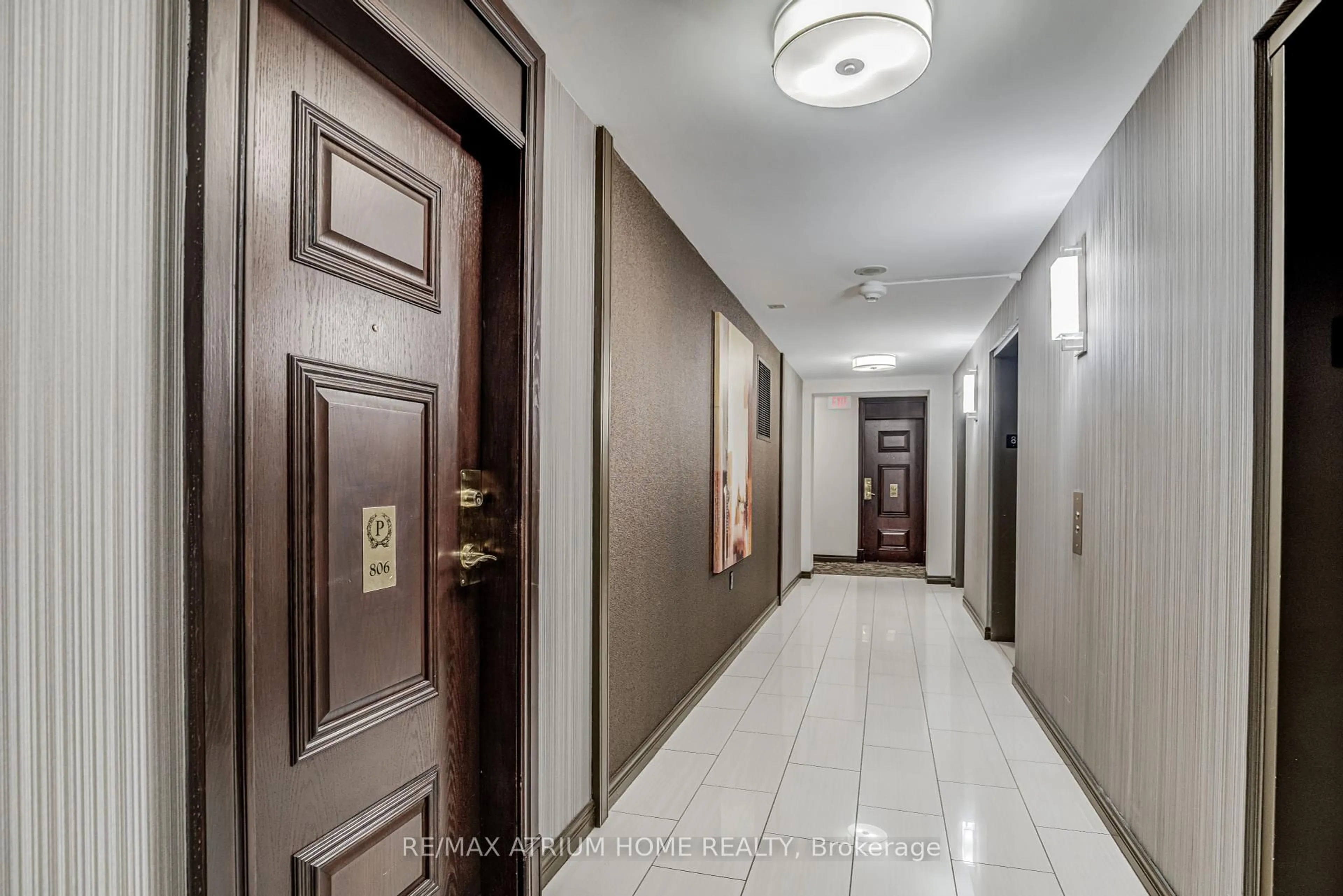 Indoor foyer for 20 Olive Ave #806, Toronto Ontario M2N 4N5