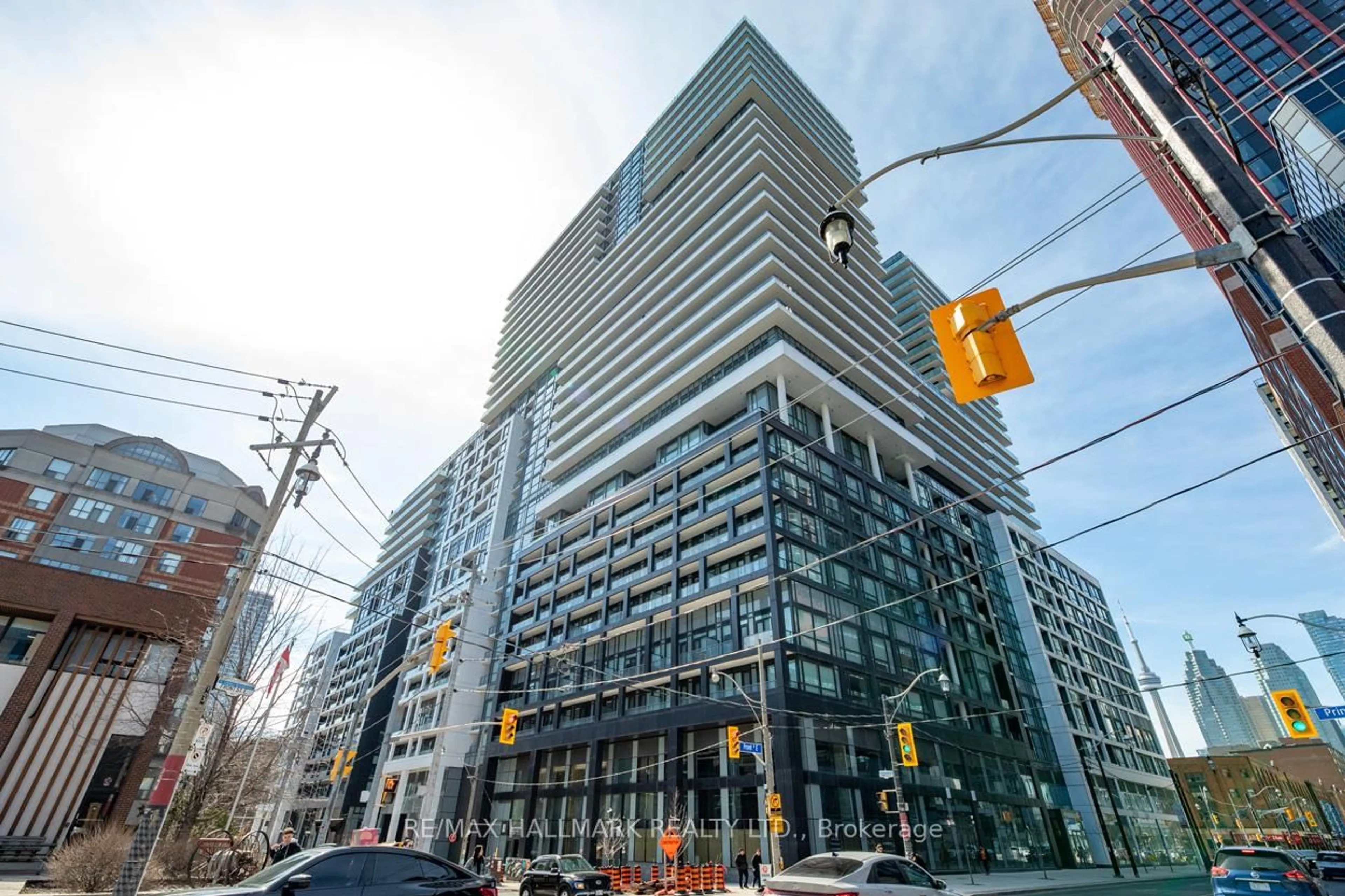 Indoor foyer for 70 Princess St #2408, Toronto Ontario M5A 0X6
