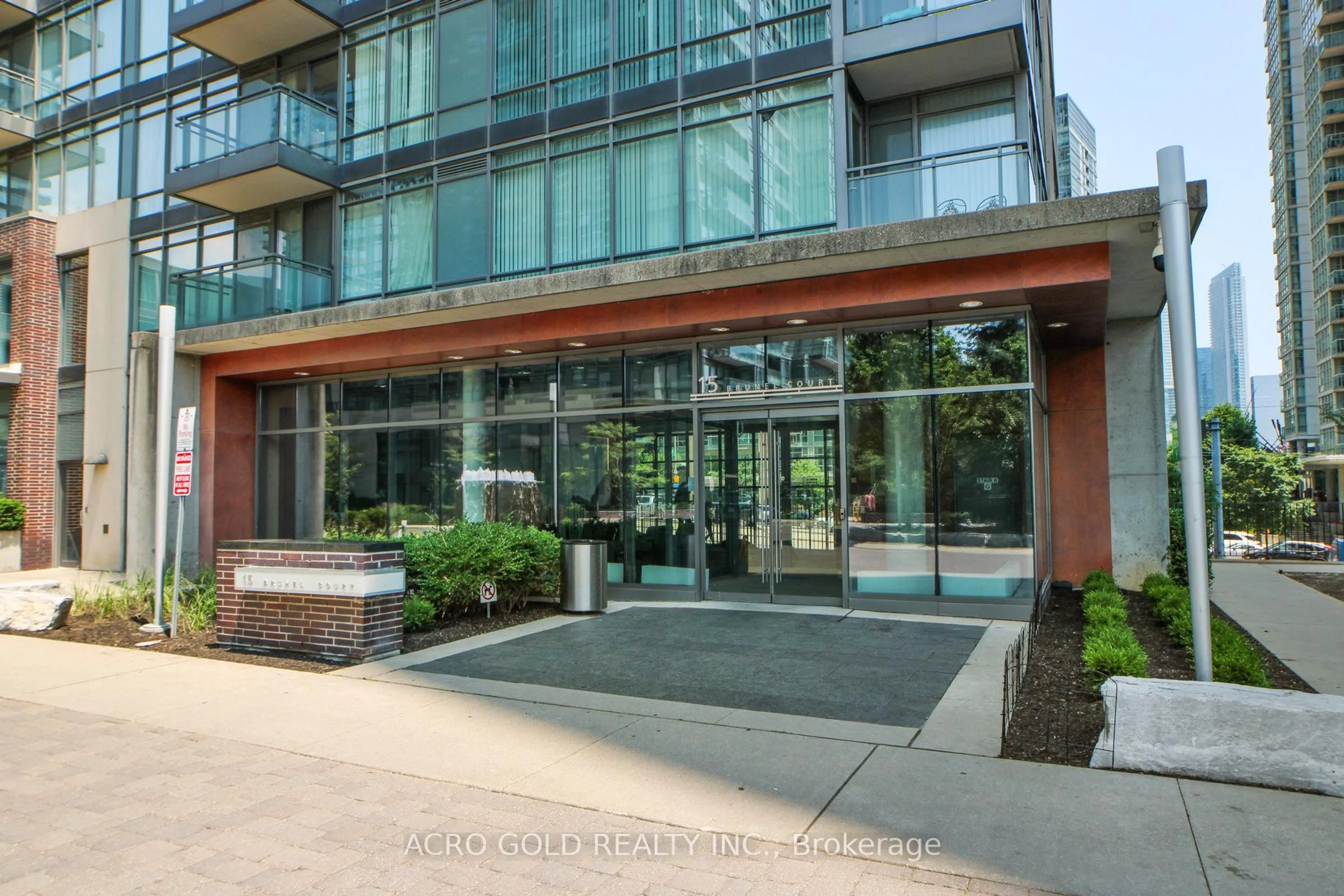 Indoor foyer for 15 Brunel Crt #711, Toronto Ontario M5V 3Y4