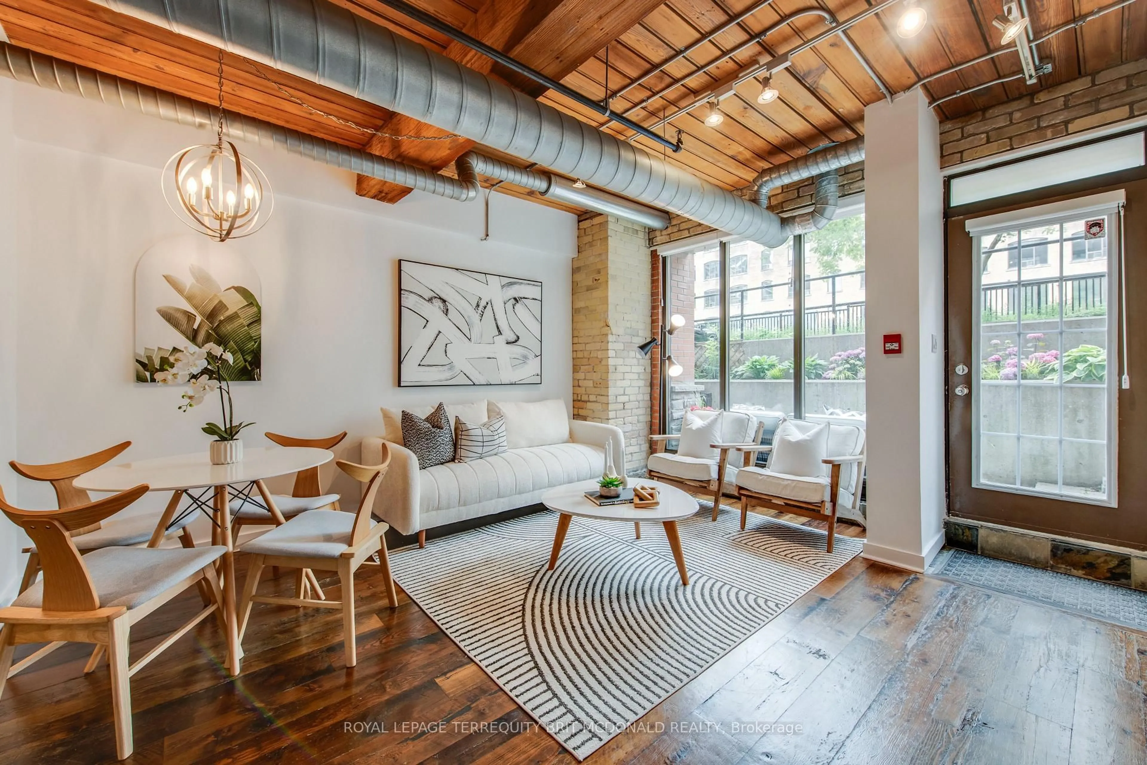 Living room with furniture, unknown for 436 Wellington St #108, Toronto Ontario M5V 1E3